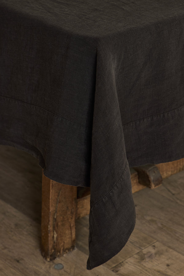 Linen Tablecloth in Black