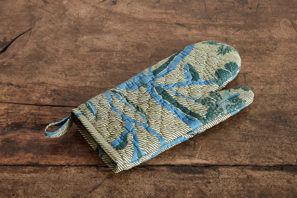 Nickey Kehoe Oven Mitt, Navy and Creme Hash Stripe