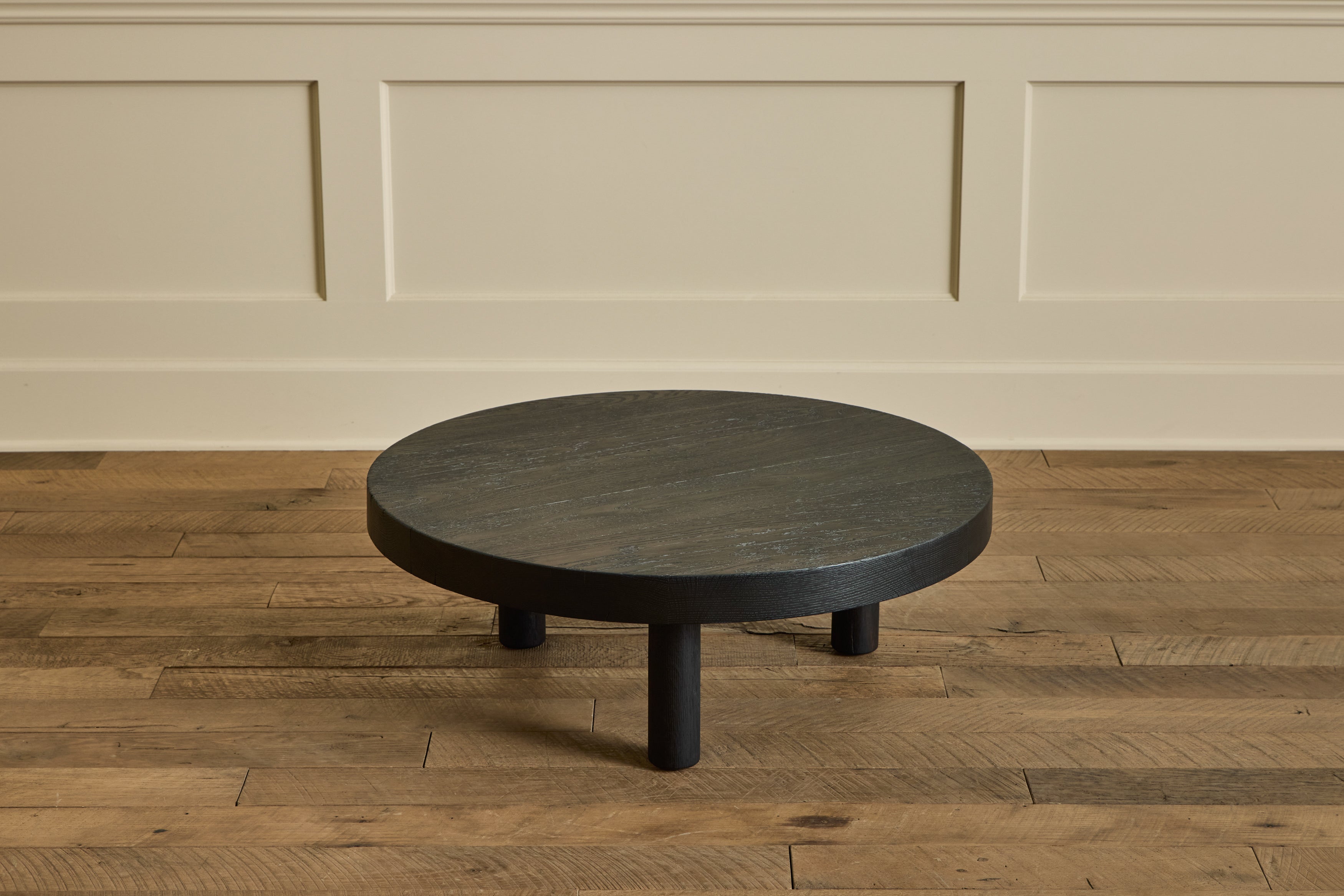 Round Coffee Table, 36"