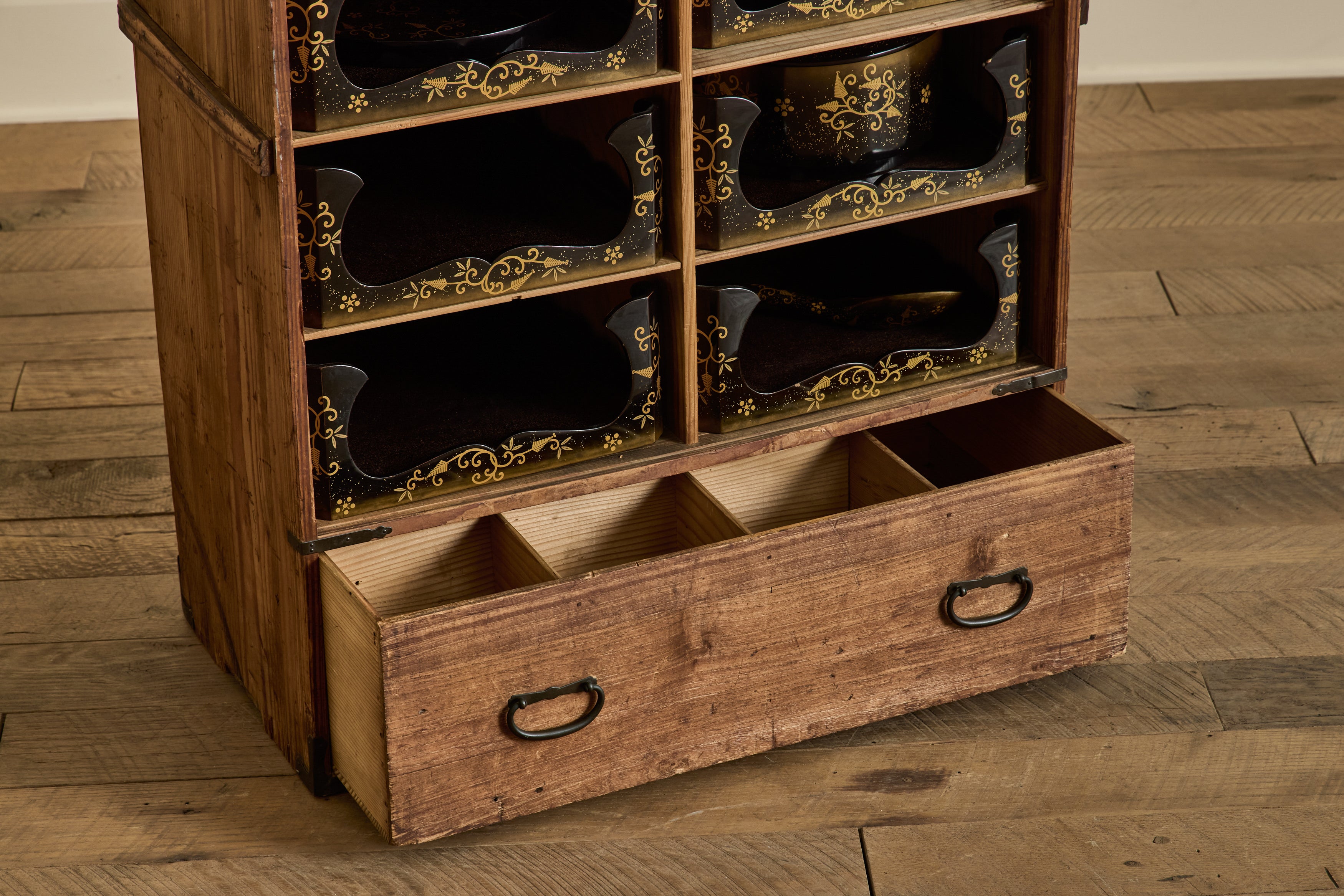 Japanese Lacquered Tray Box