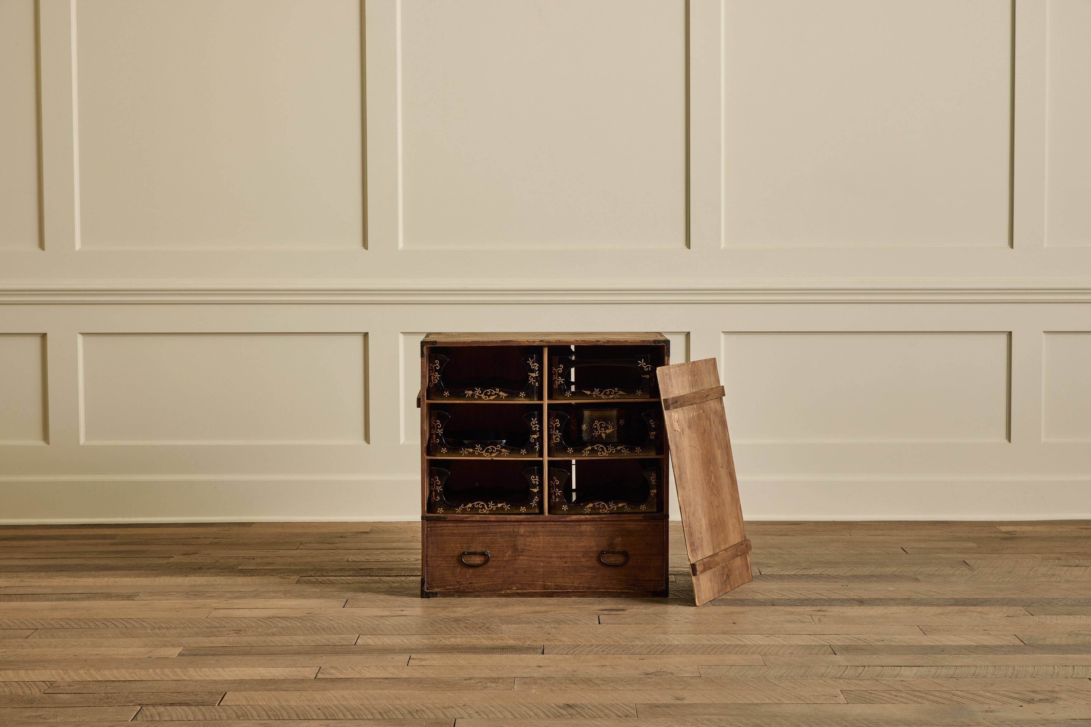 Japanese Lacquered Tray Box