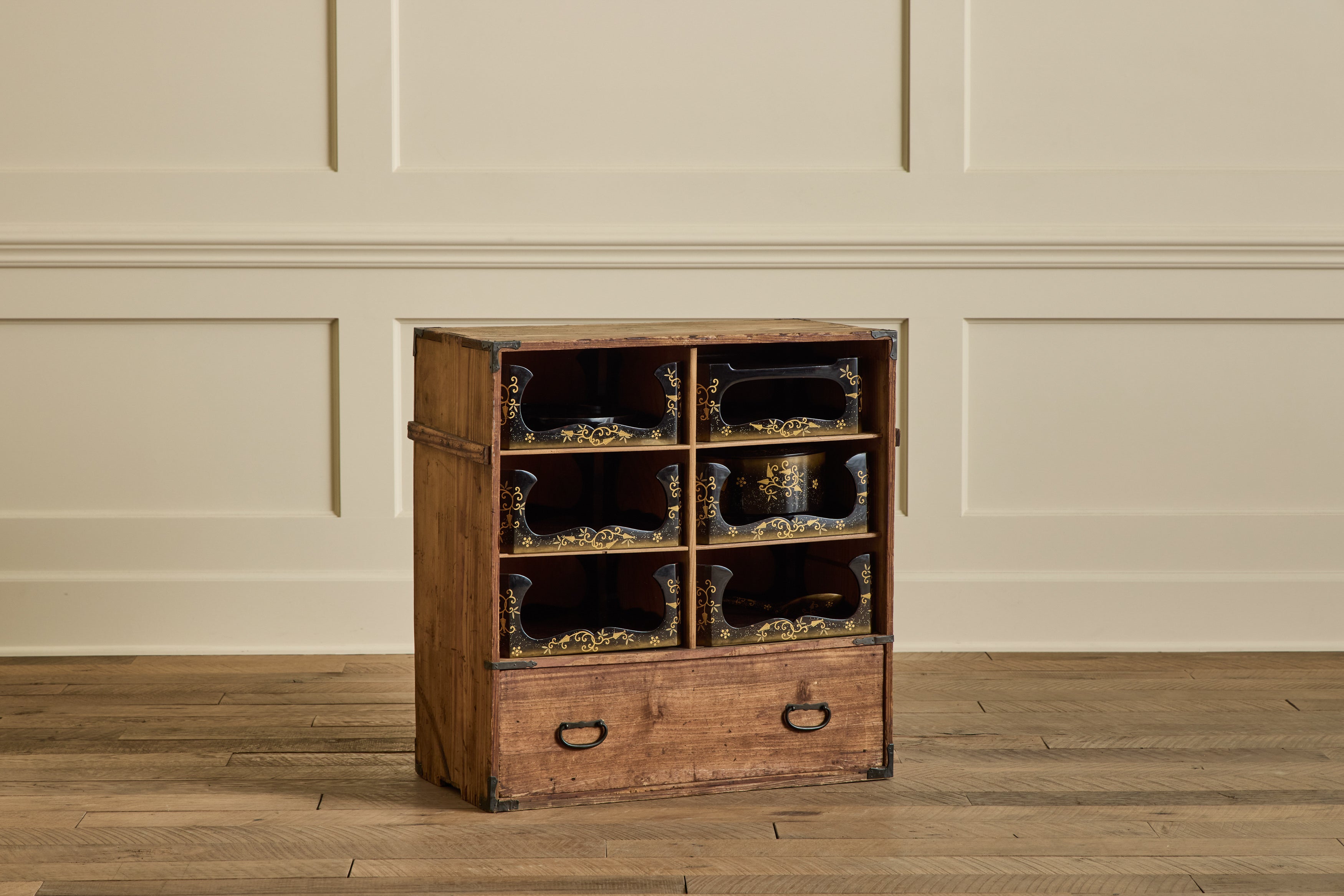 Japanese Lacquered Tray Box