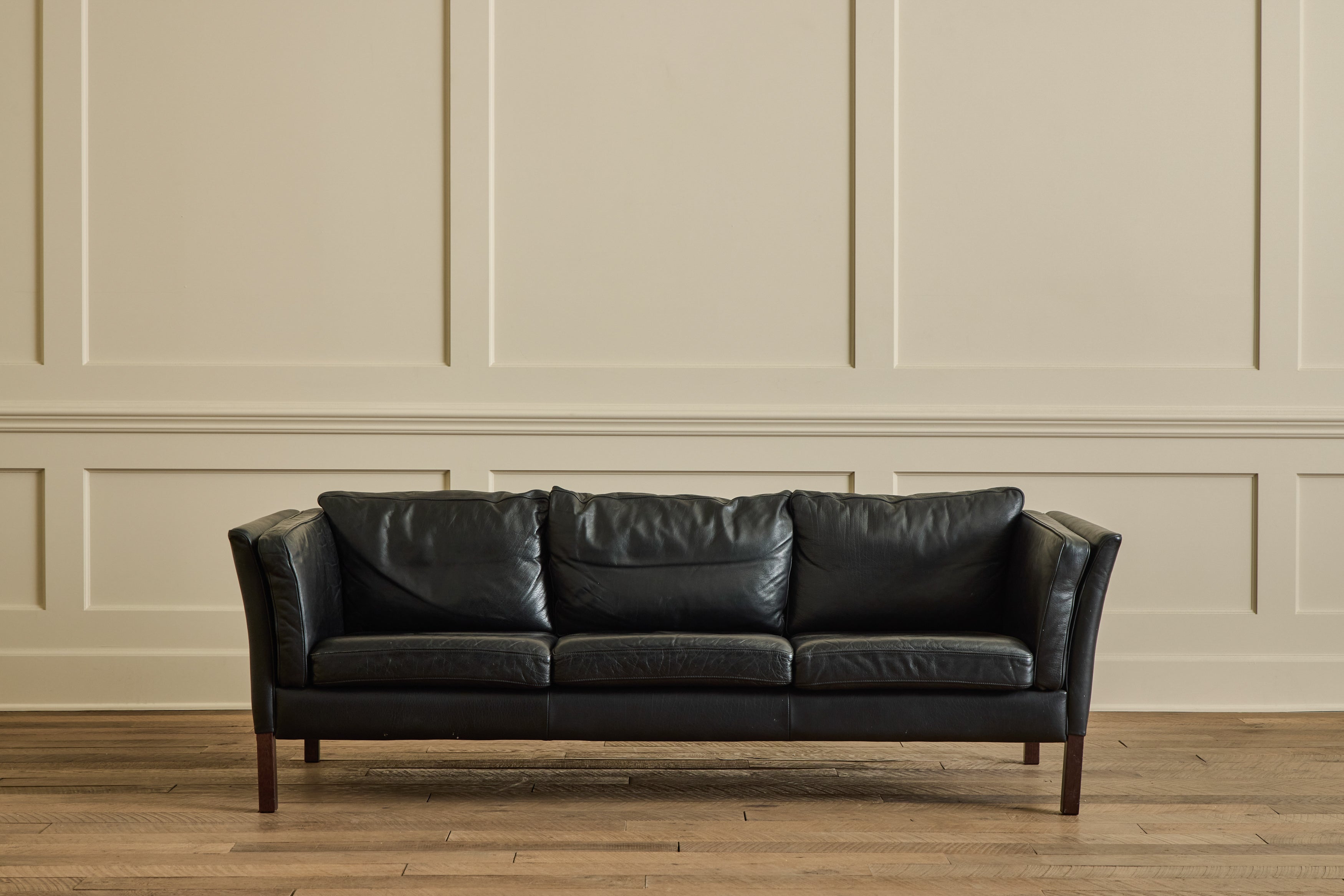 Stouby Black Leather Sofa