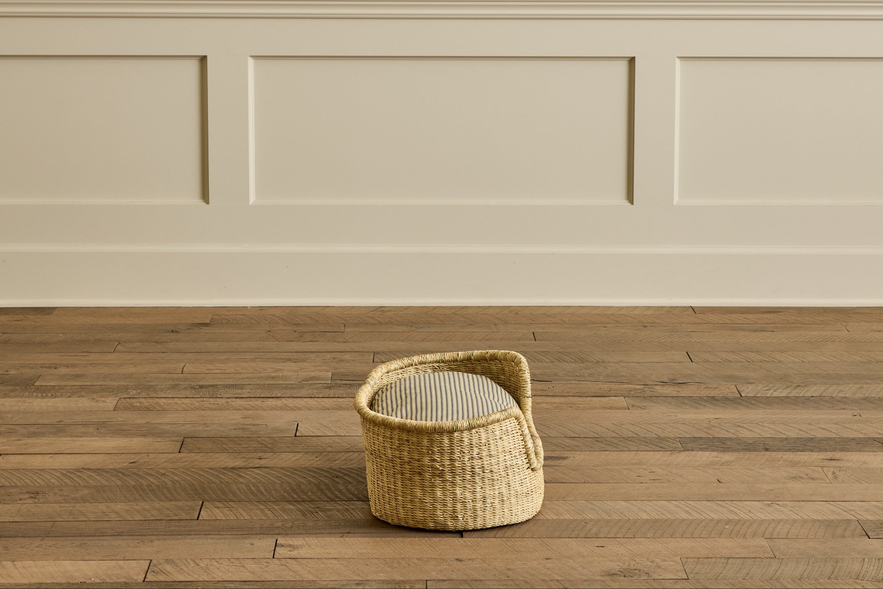Dog Bed in Ticking Stripe (Multiple Sizes)