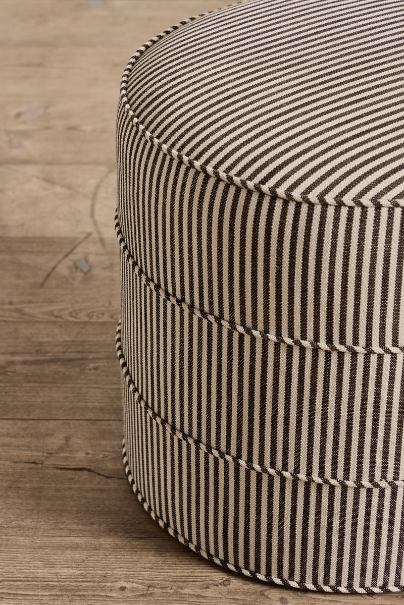 Outdoor Hassock, 17"