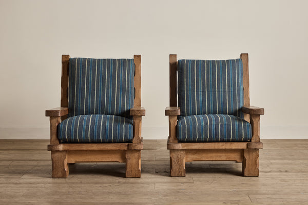 Pair of Oak Wood Arm Chairs