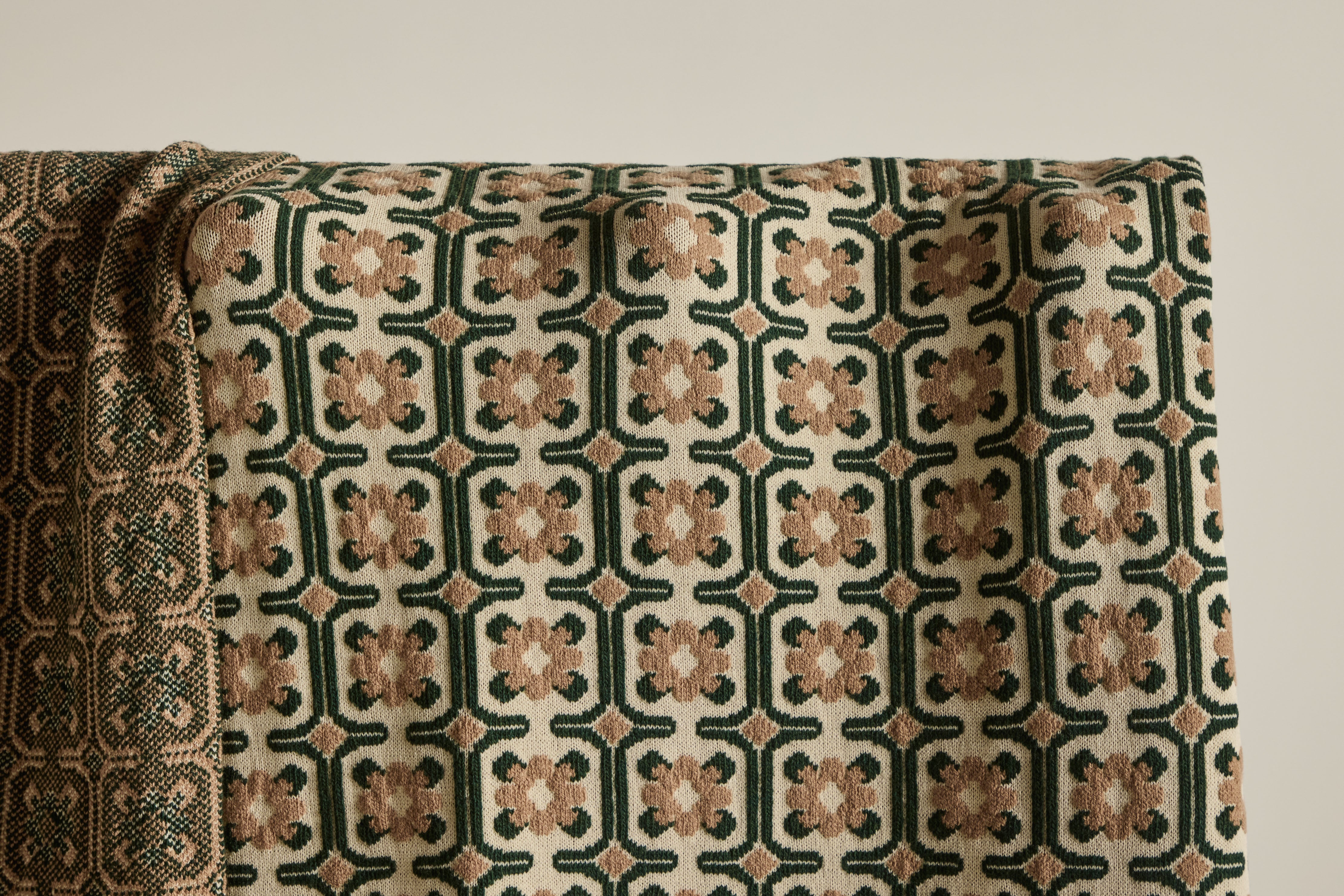 Maman Throw in Olive