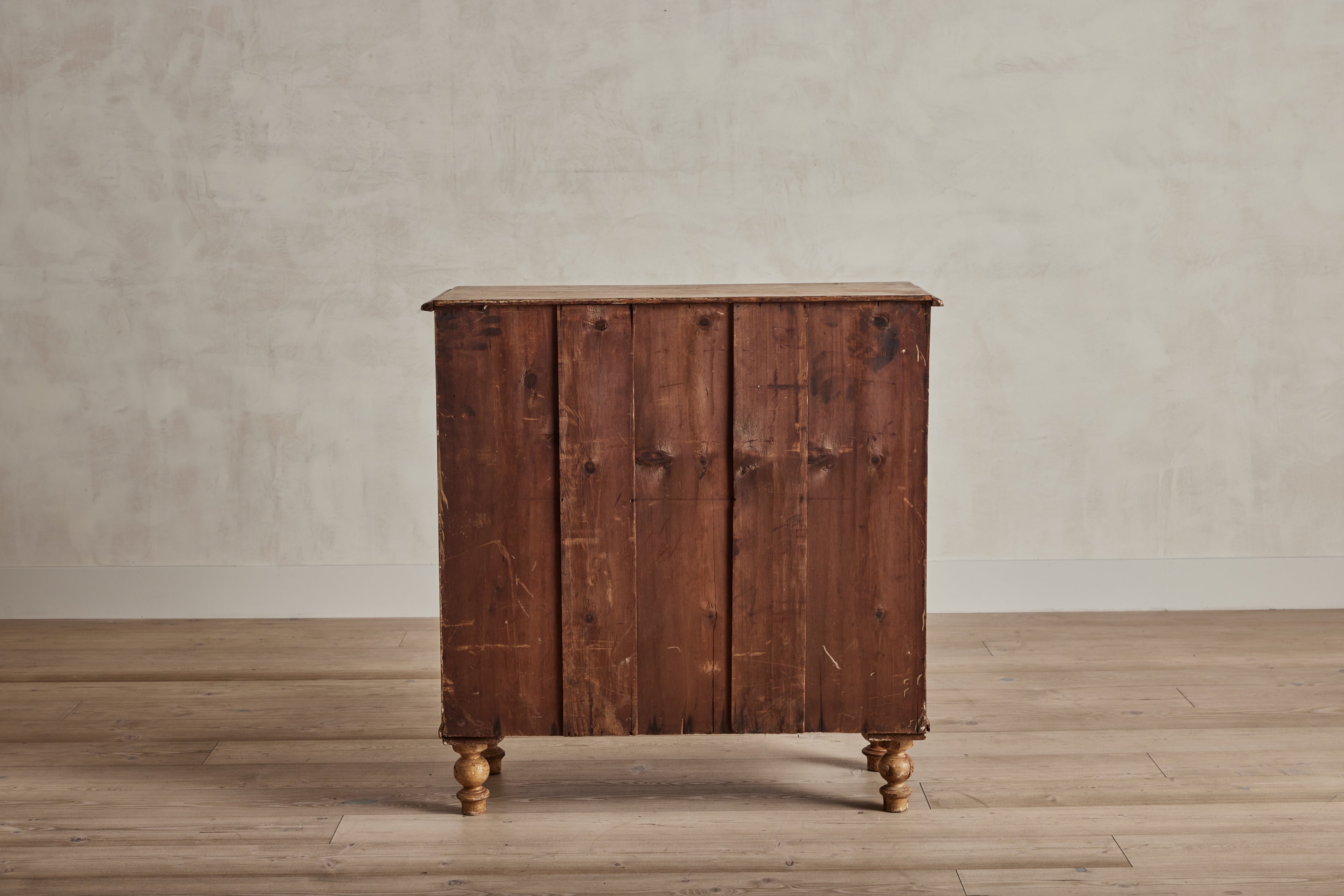 Pine Chest of Drawers
