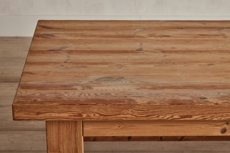 Daumiller Style Coffee Table