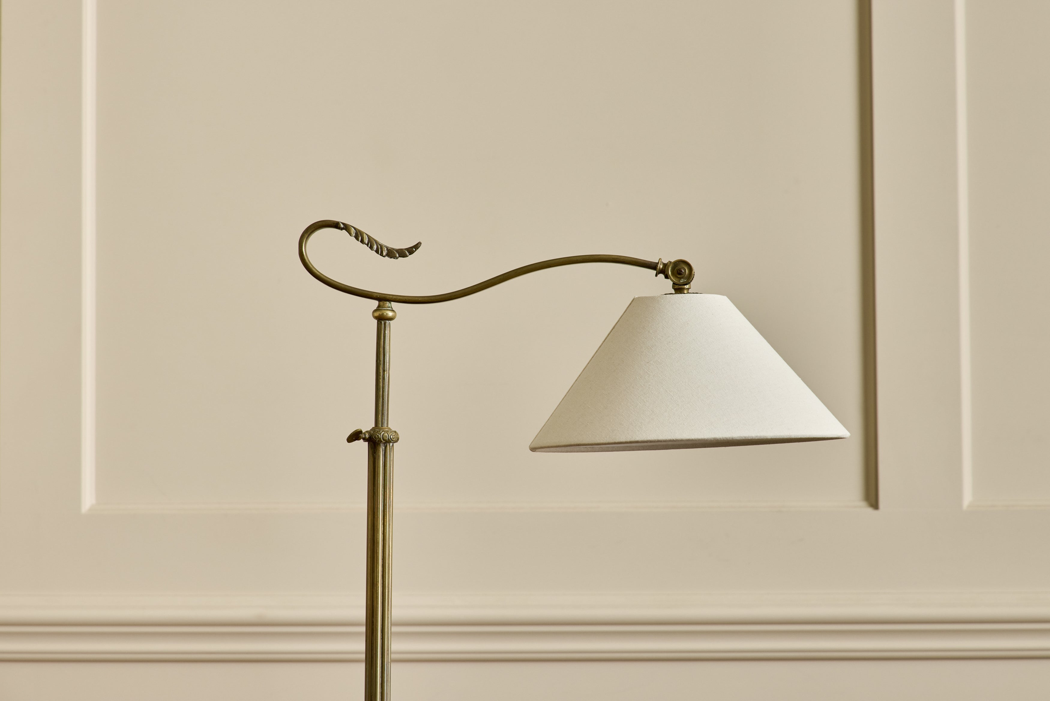 Deco Brass Floor Lamp