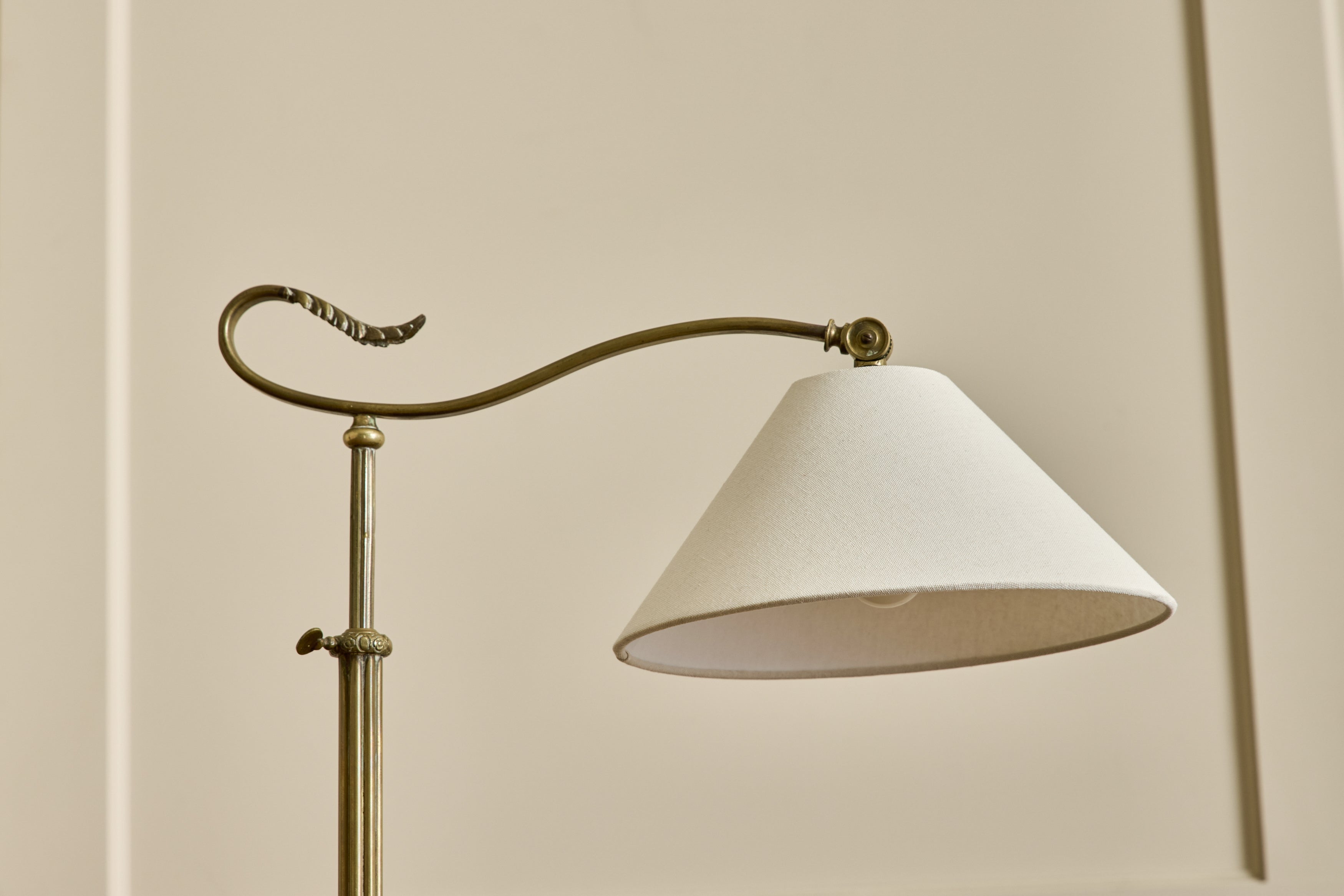 Deco Brass Floor Lamp