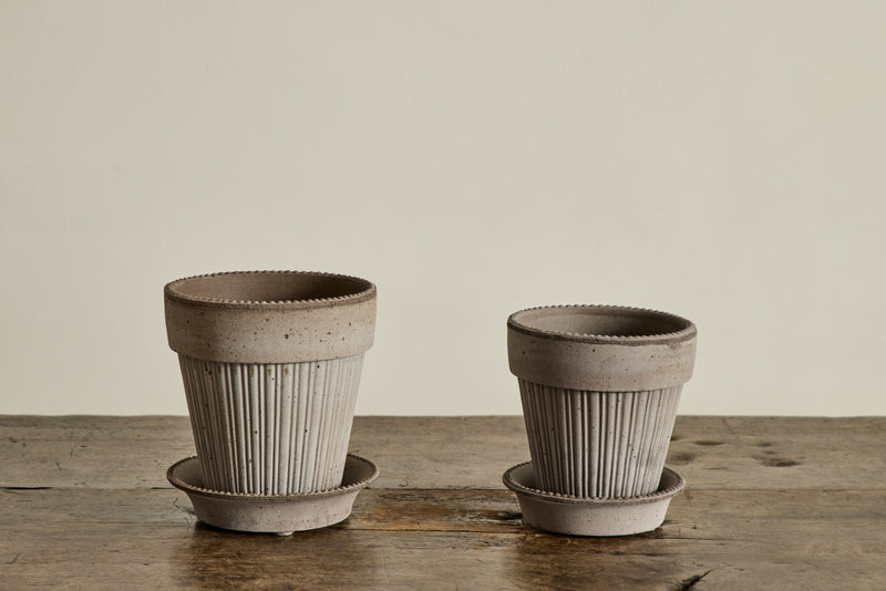 Simona Terracotta Pot & Saucer Set