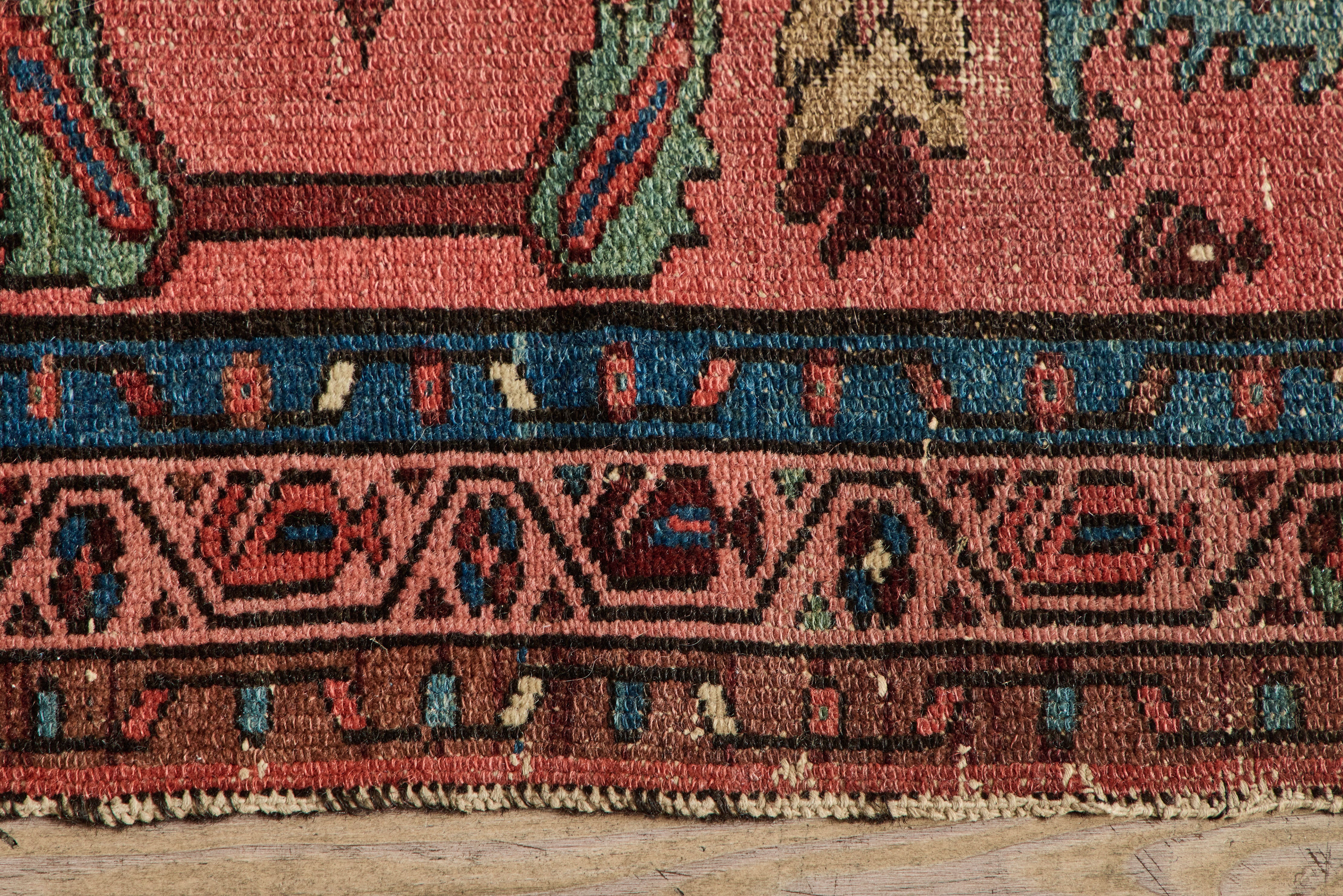 Floral Persian Throw Rug  2 ‘ X 2’9