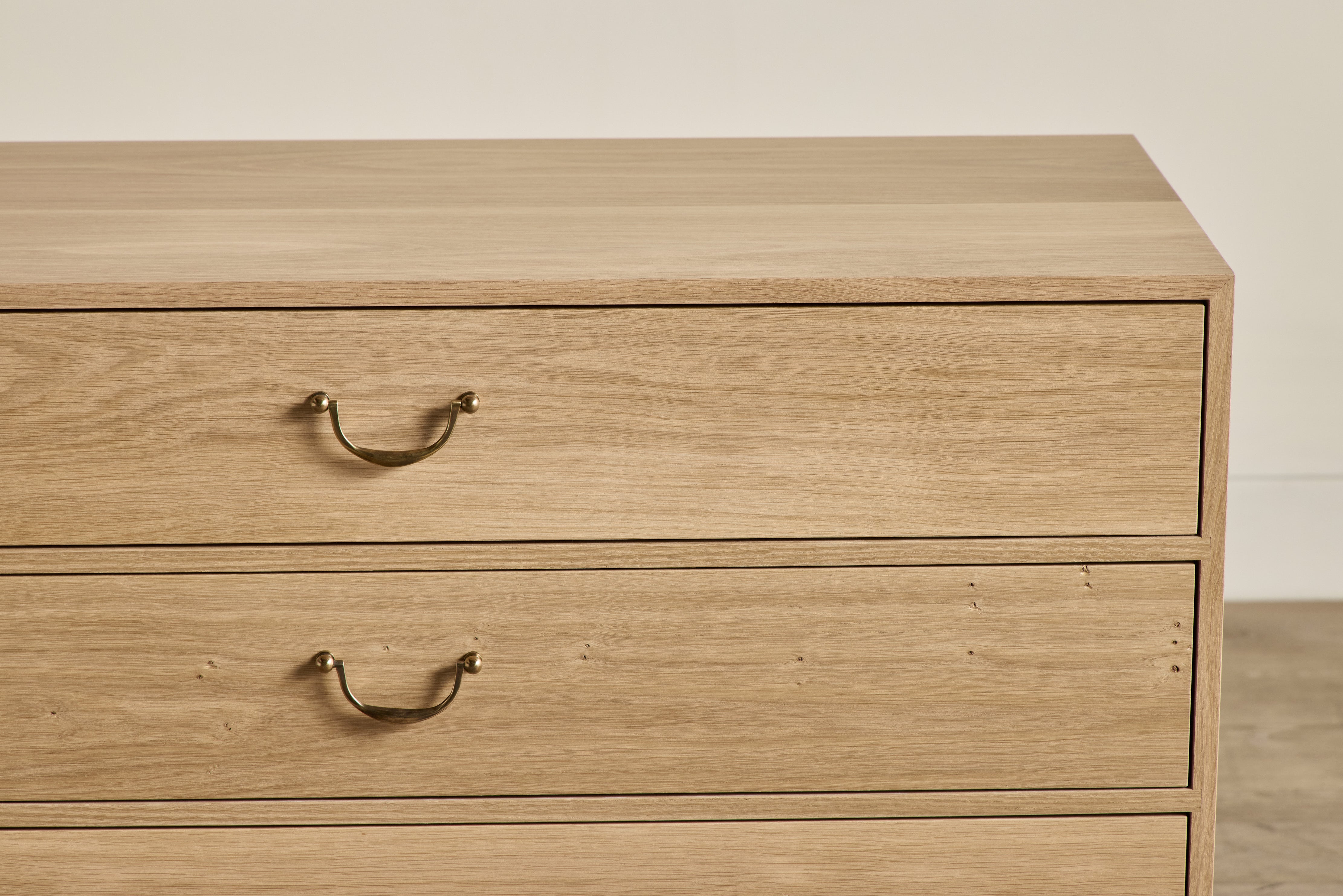 Campaign Dresser, 42"