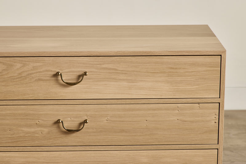 Campaign Dresser, 42"