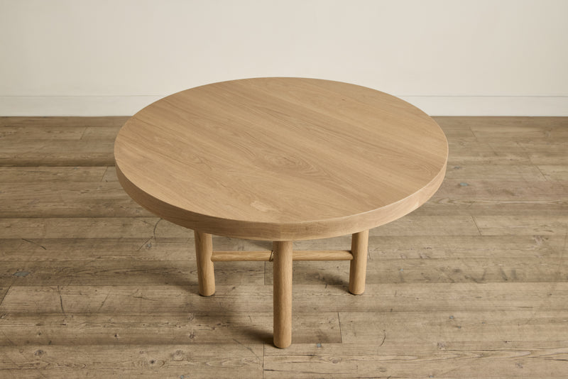Round Dining Table, 48"
