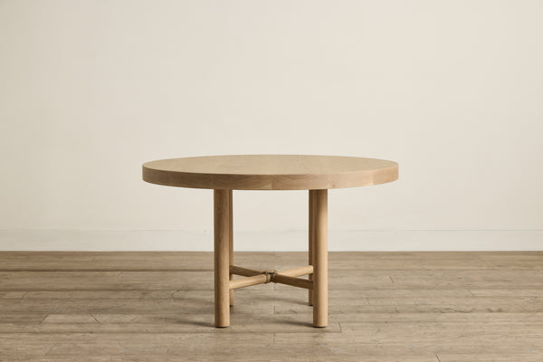 Round Dining Table, 48"