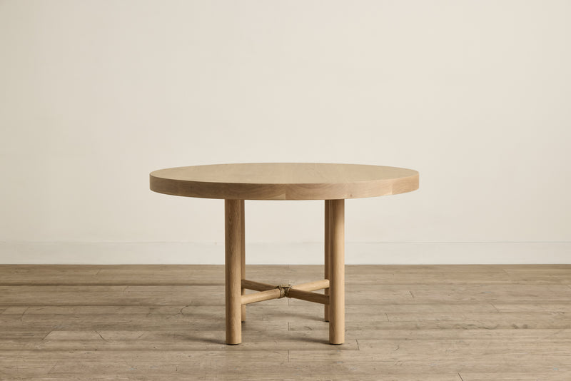 Round Dining Table, 48"
