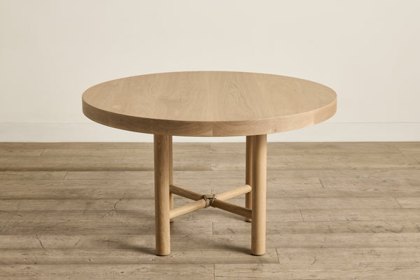Round Dining Table, 48"