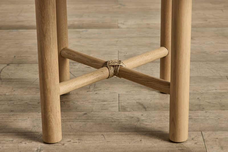 Round Dining Table, 48"