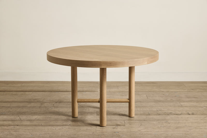 Round Dining Table, 48"