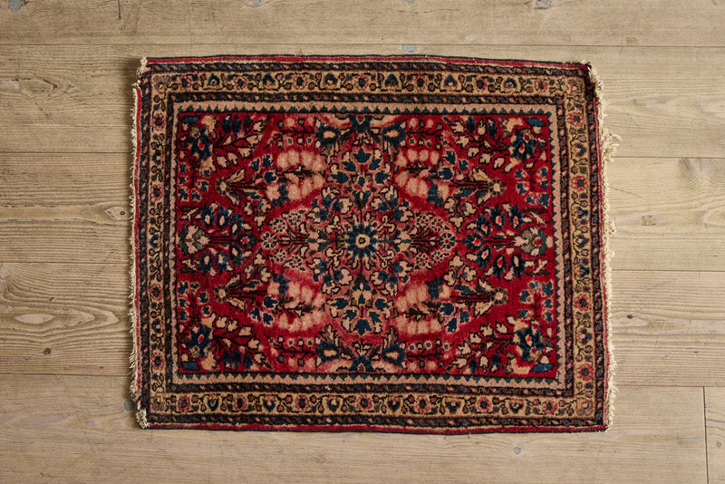 Sarouk Scatter Rug 2'x 3'