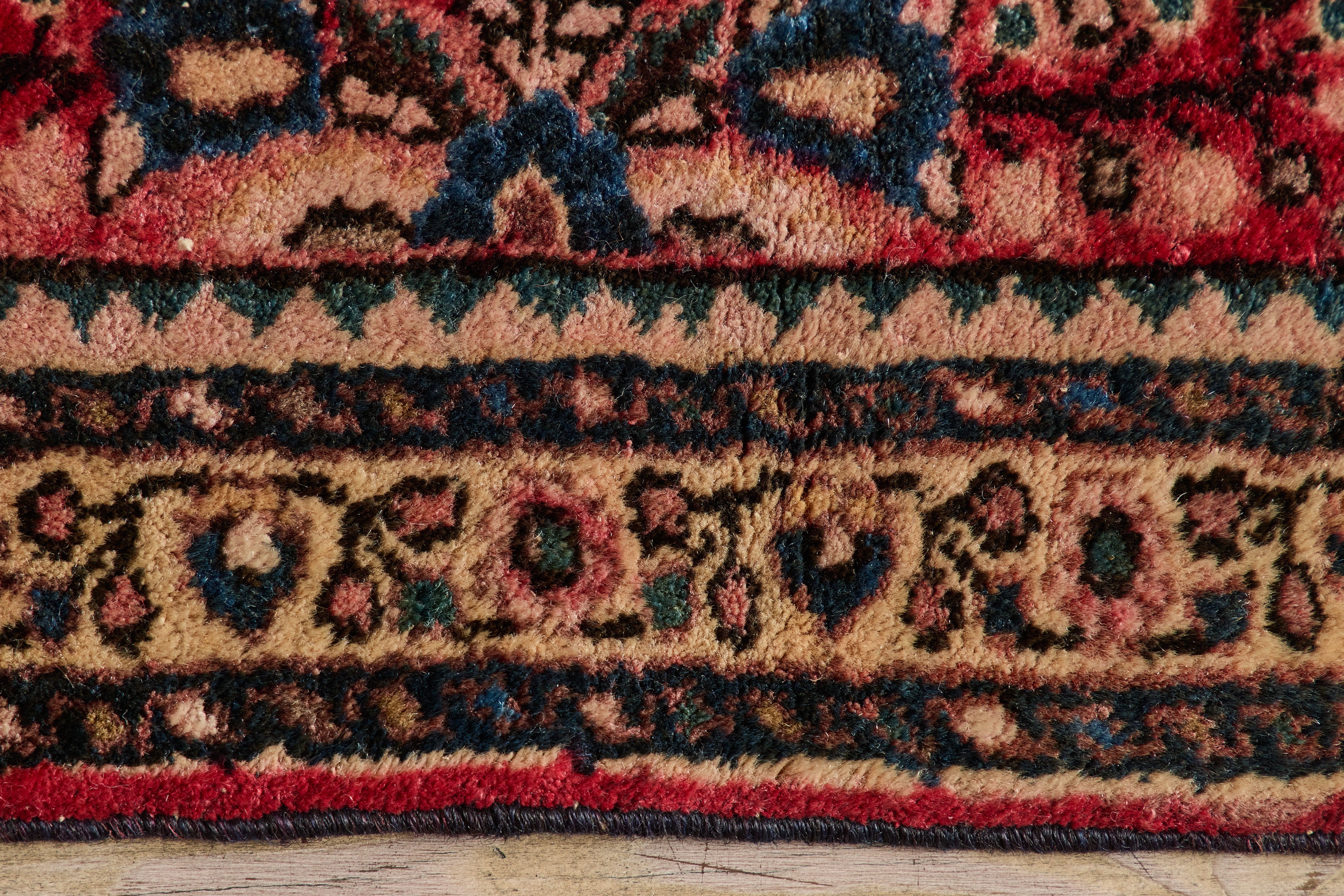 Sarouk Scatter Rug 2'x 3'