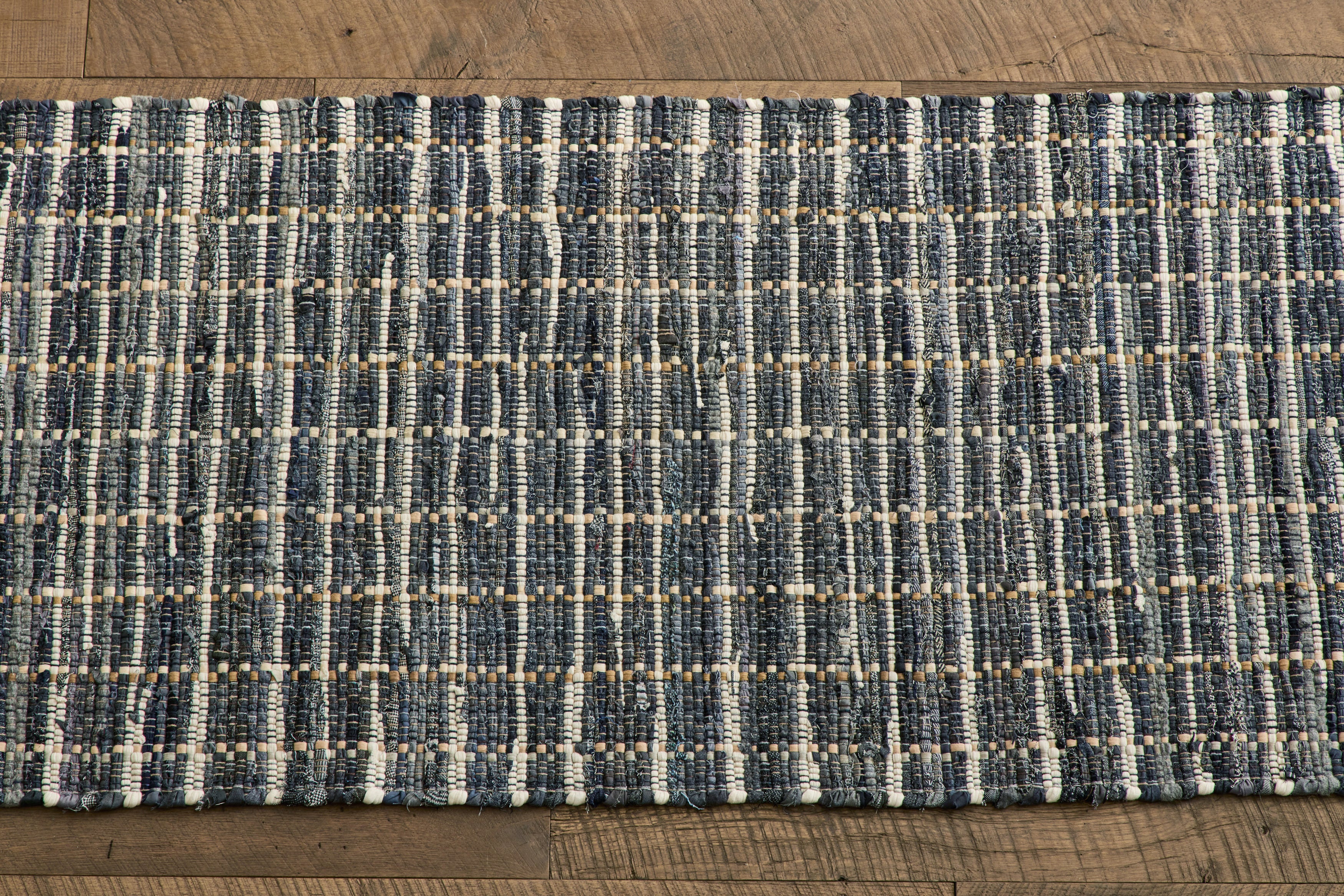 Chemise Rug (Multiple Sizes)