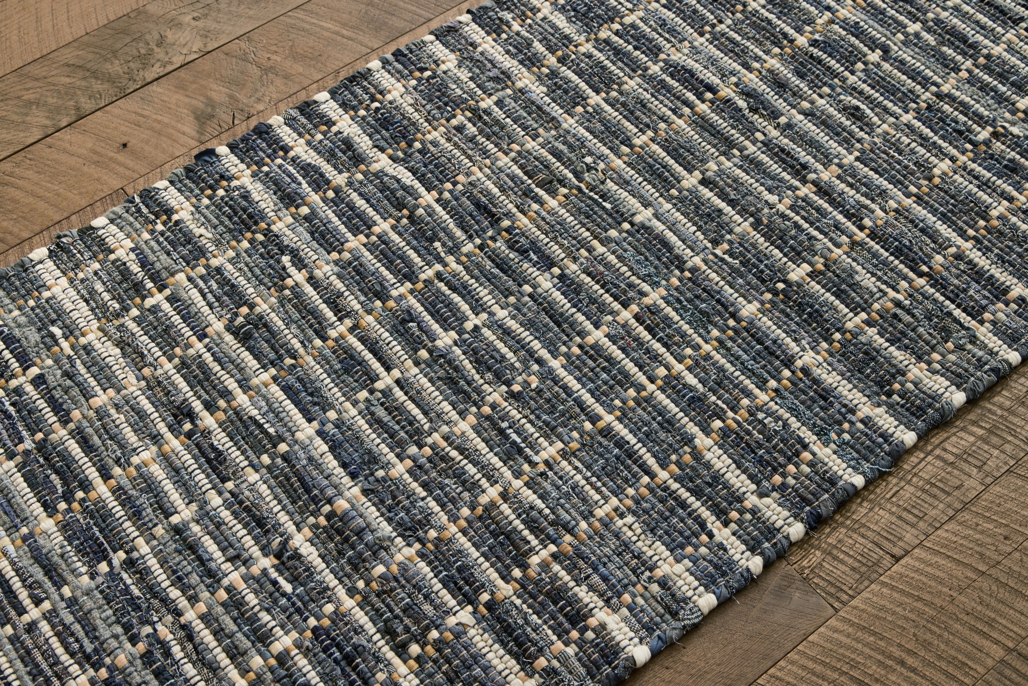 Chemise Rug (Multiple Sizes)