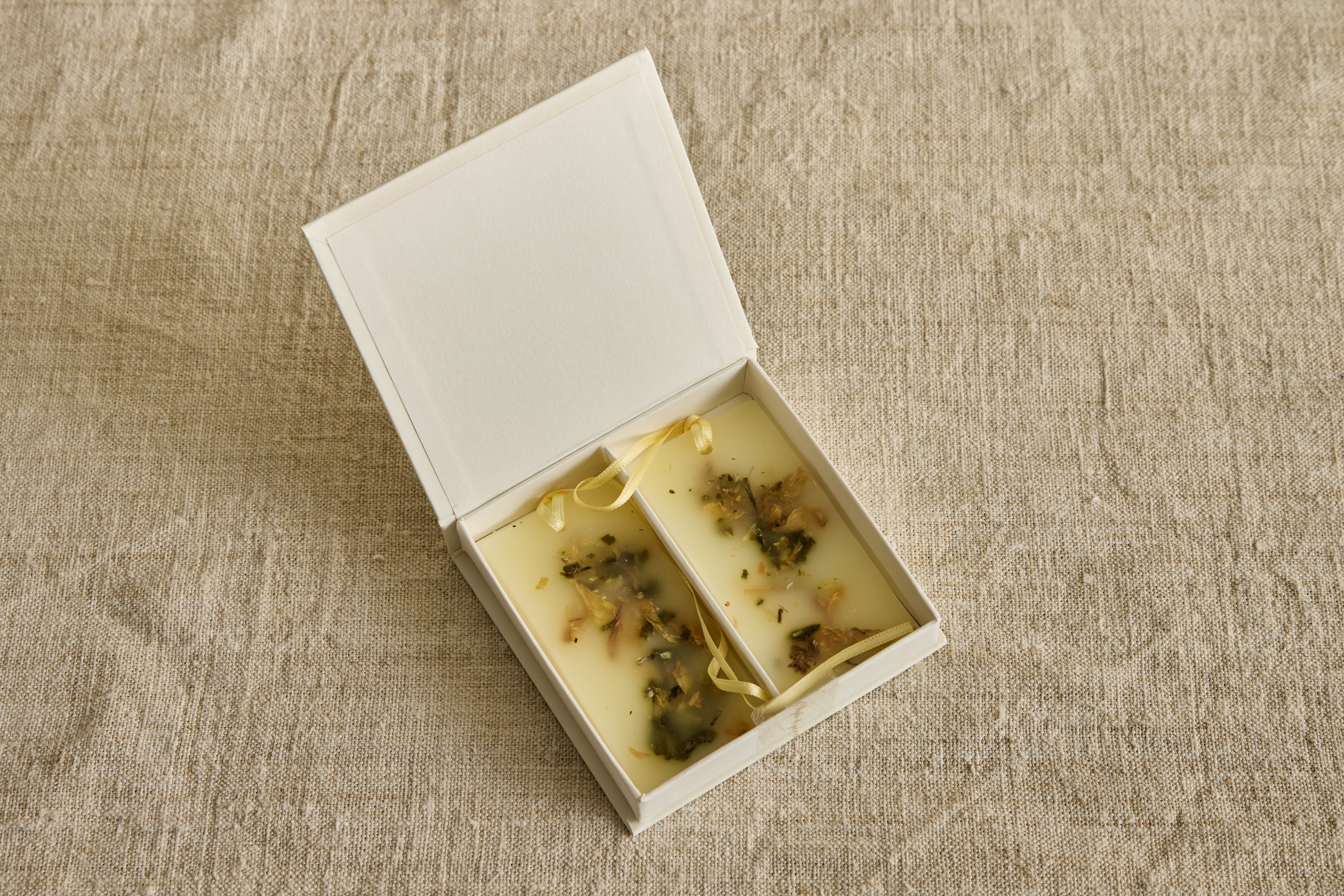 Fresia Scented Wax Tablets,  Set of 2