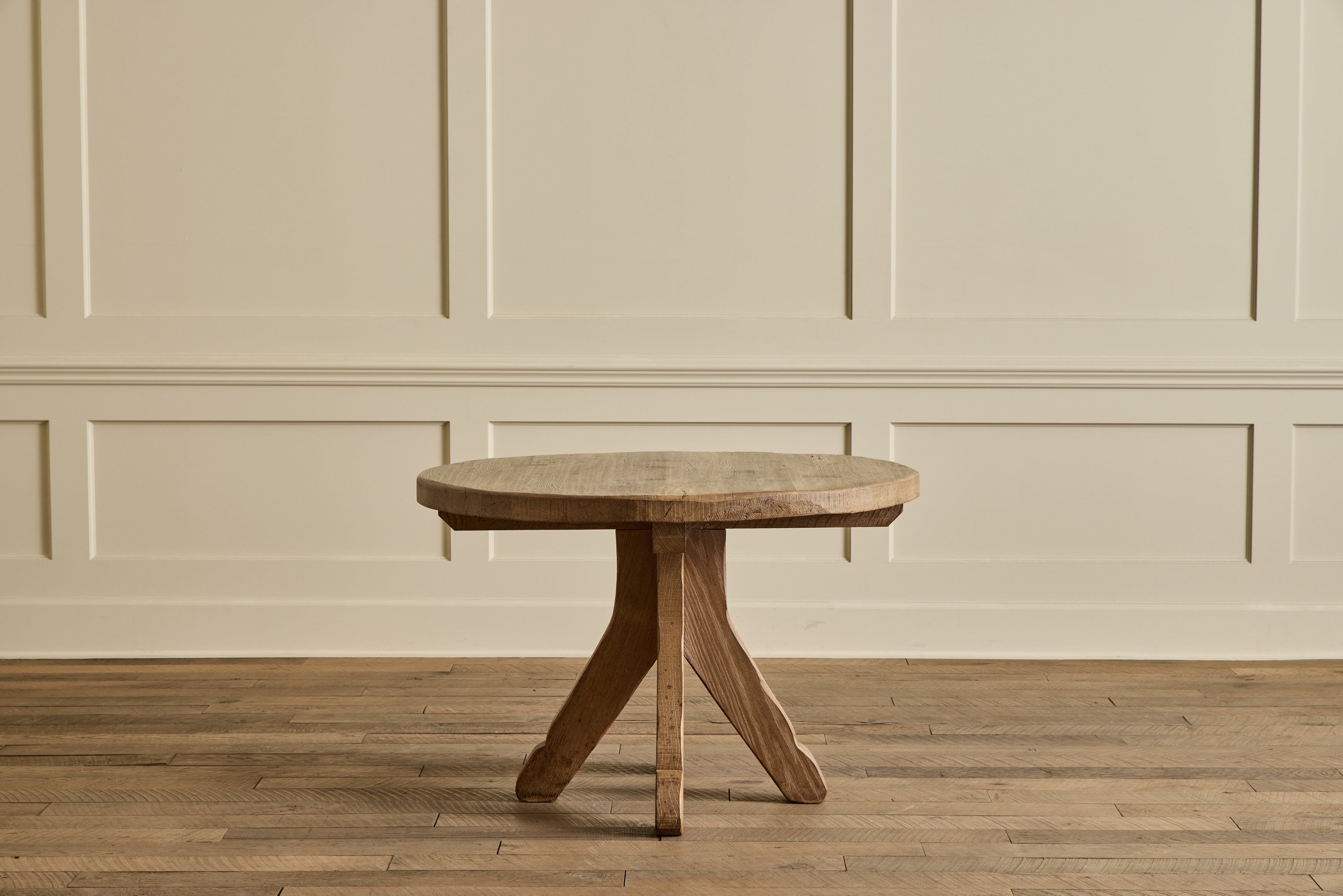De Puydt Oak Dining Table