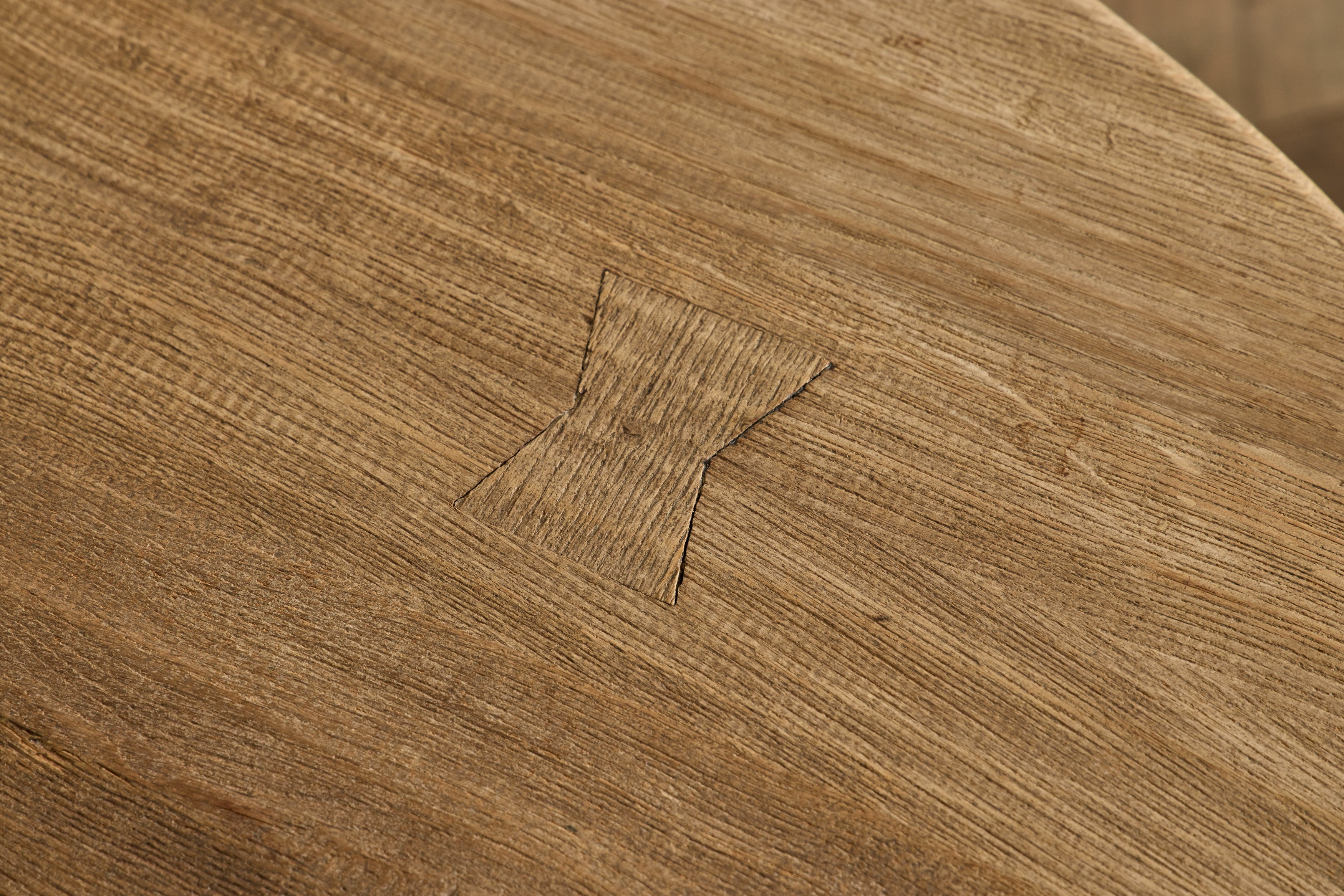 De Puydt Oak Dining Table