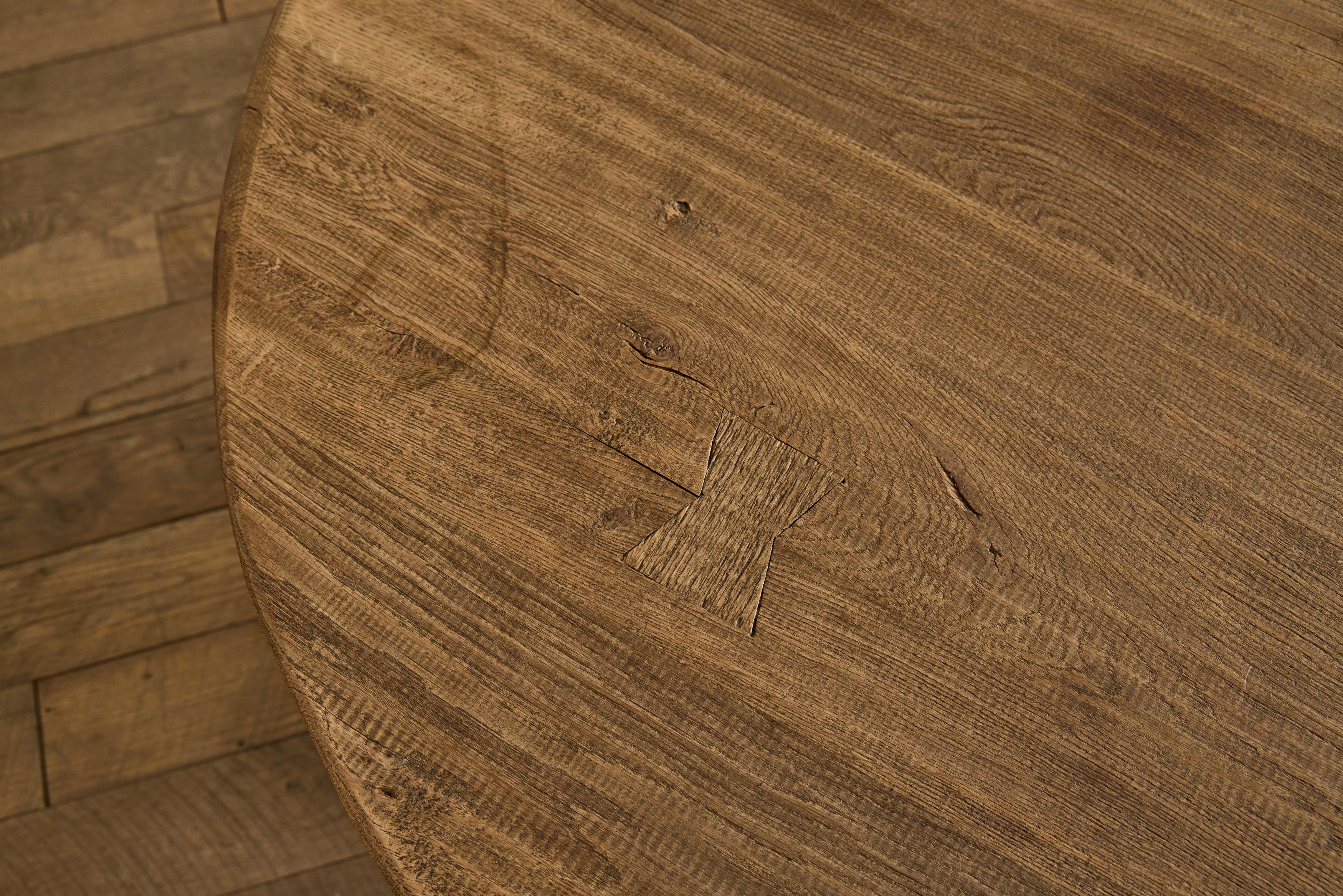 De Puydt Oak Dining Table