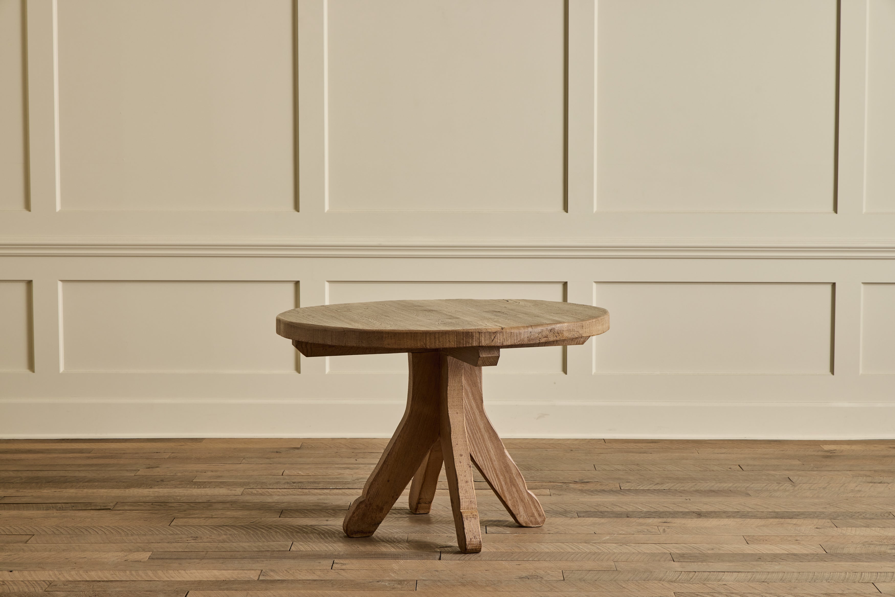 De Puydt Oak Dining Table