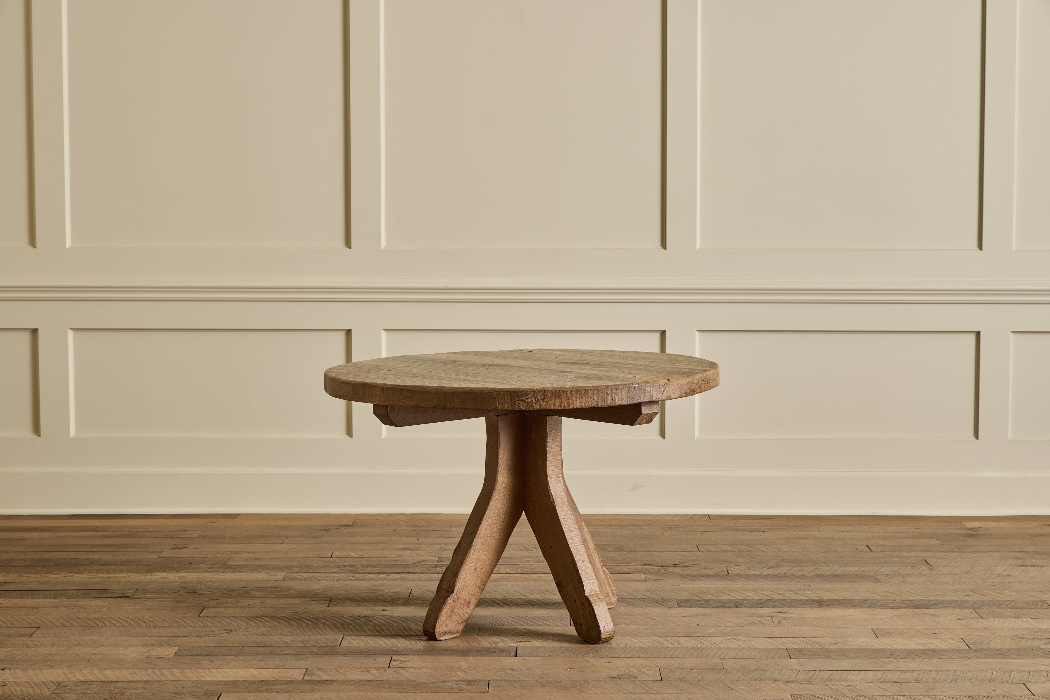 De Puydt Oak Dining Table