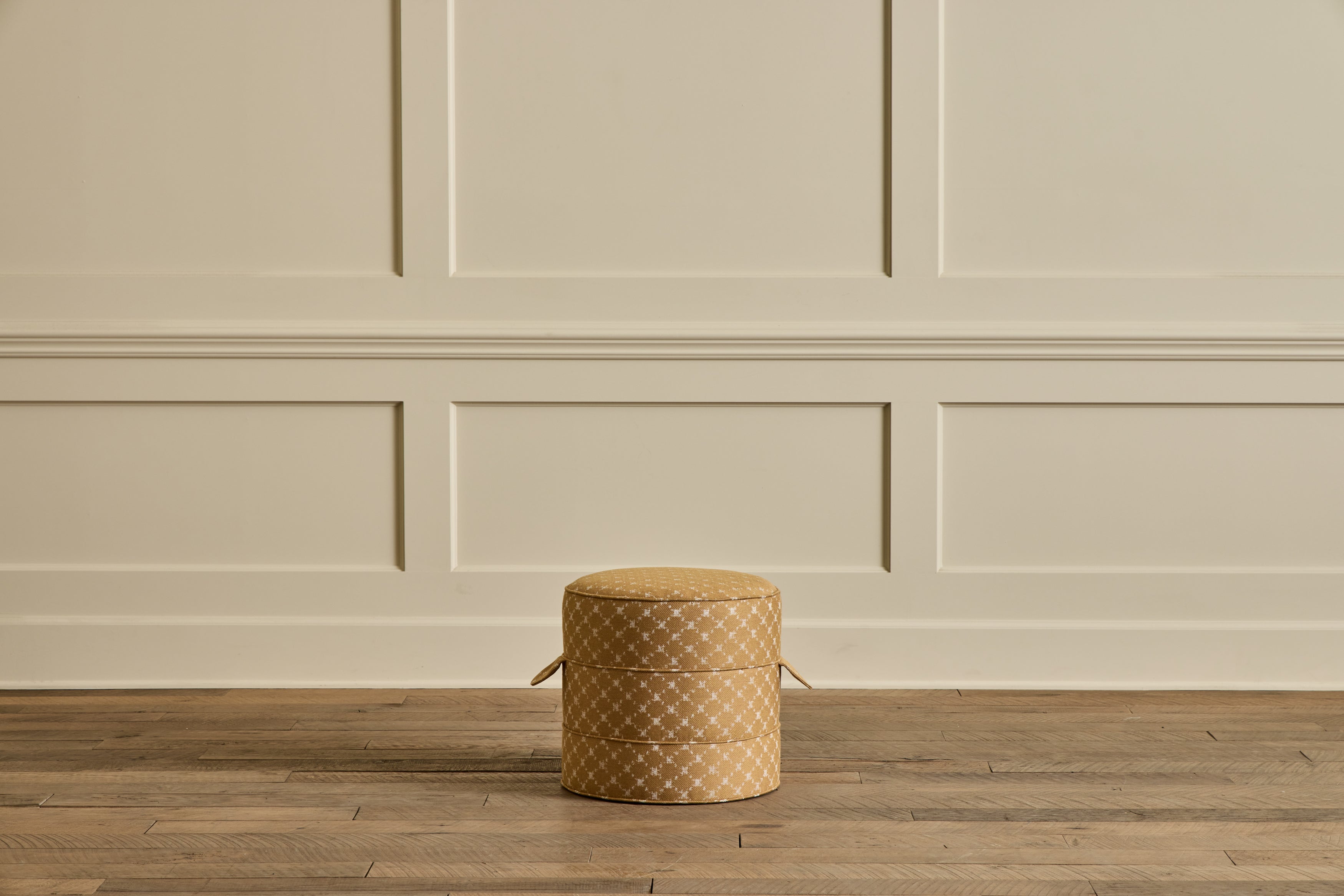 Outdoor Hassock, 17"
