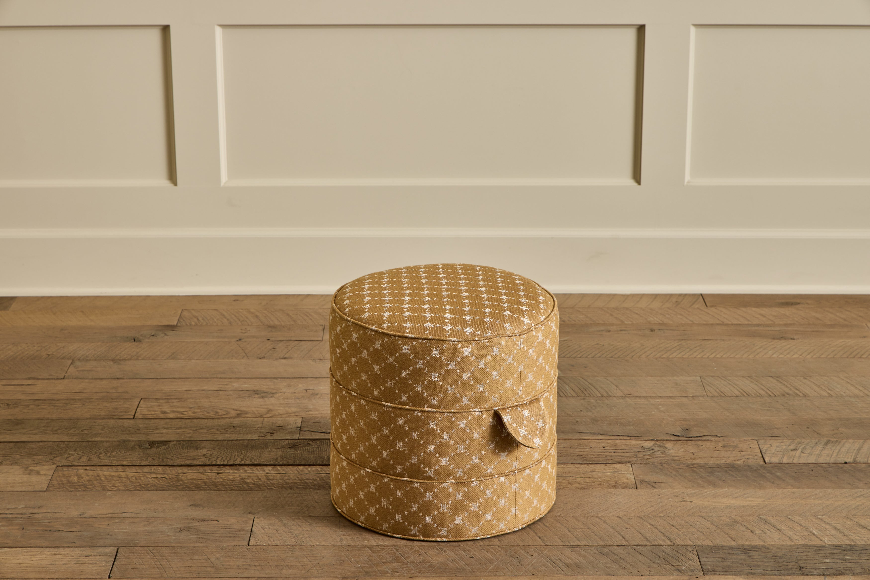 Outdoor Hassock, 17"