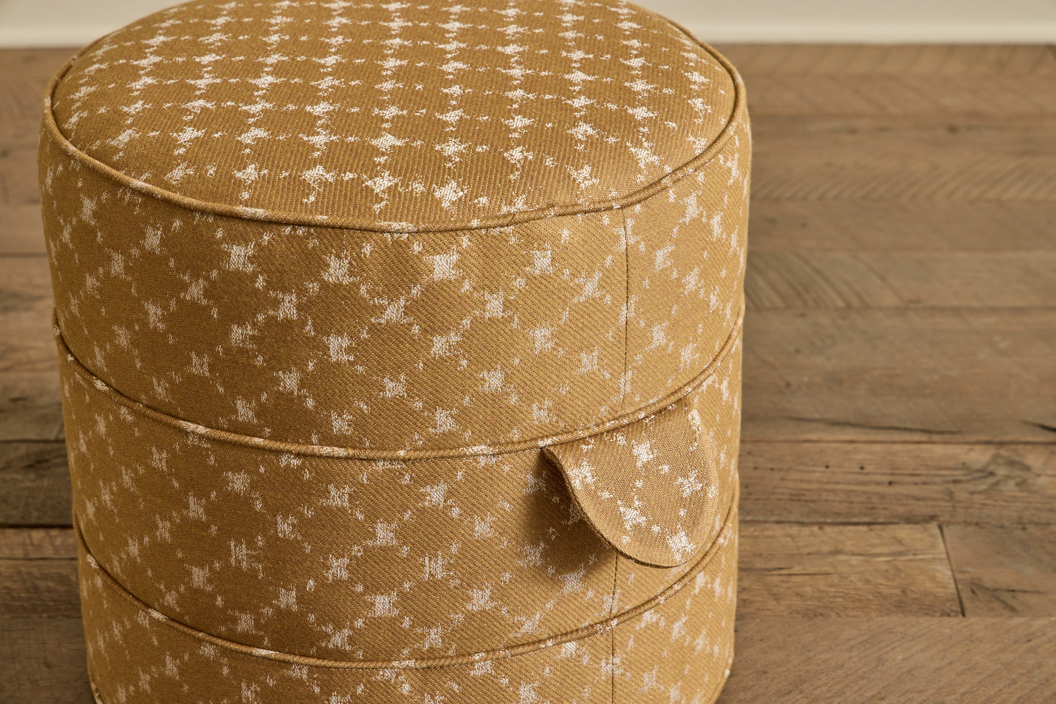 Outdoor Hassock, 17"