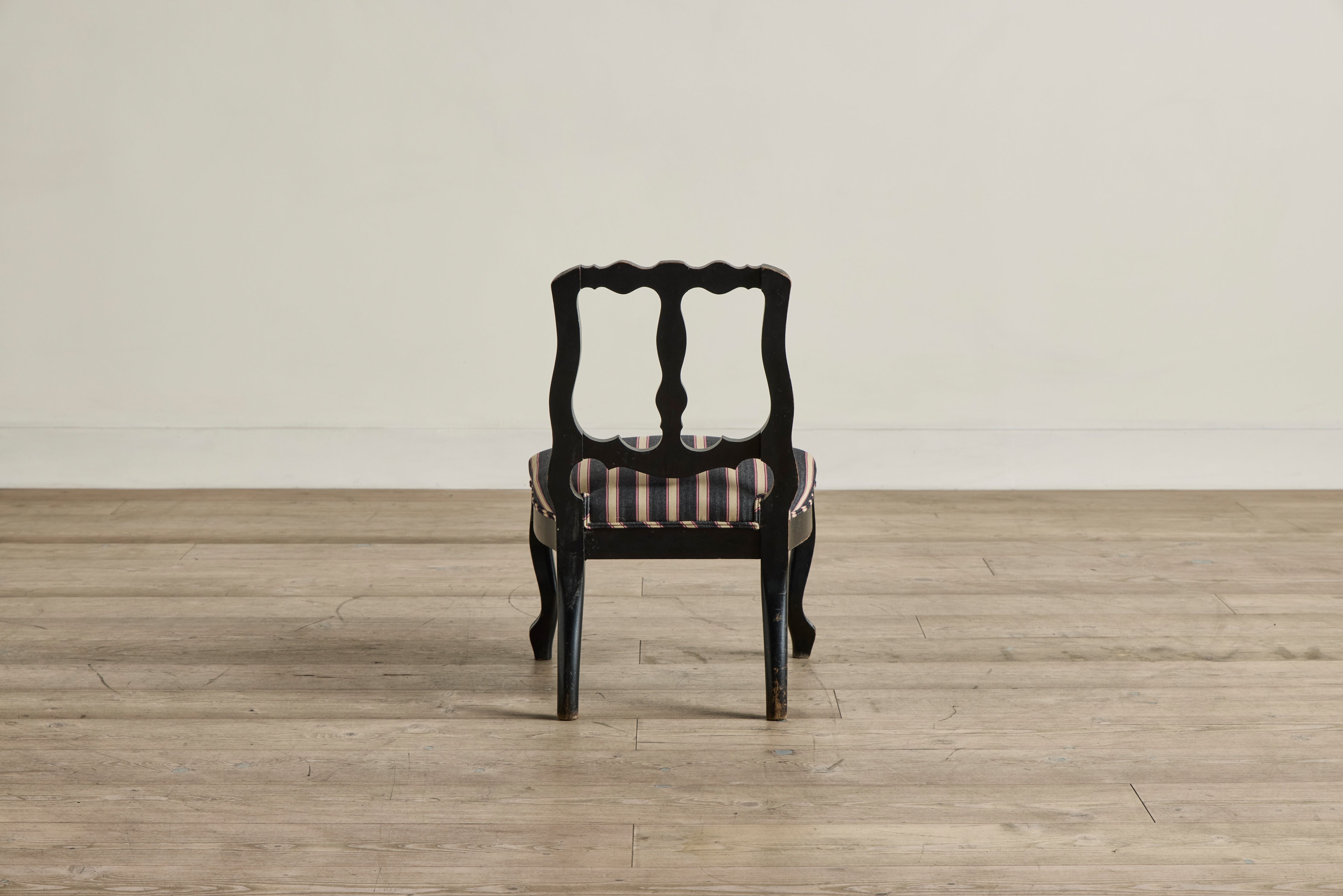 Petite Fireplace Chair