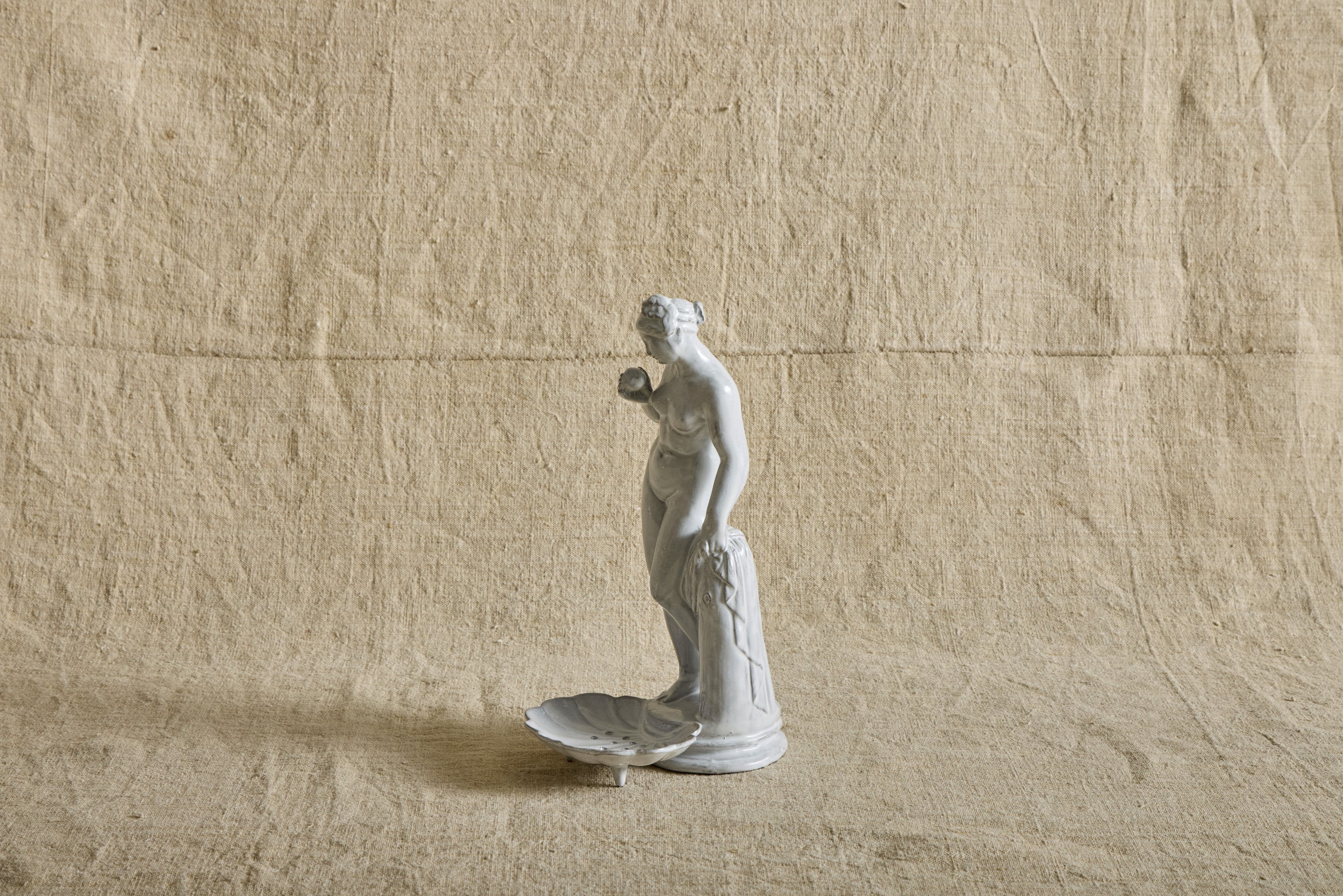 Baigneuse Soap Dish