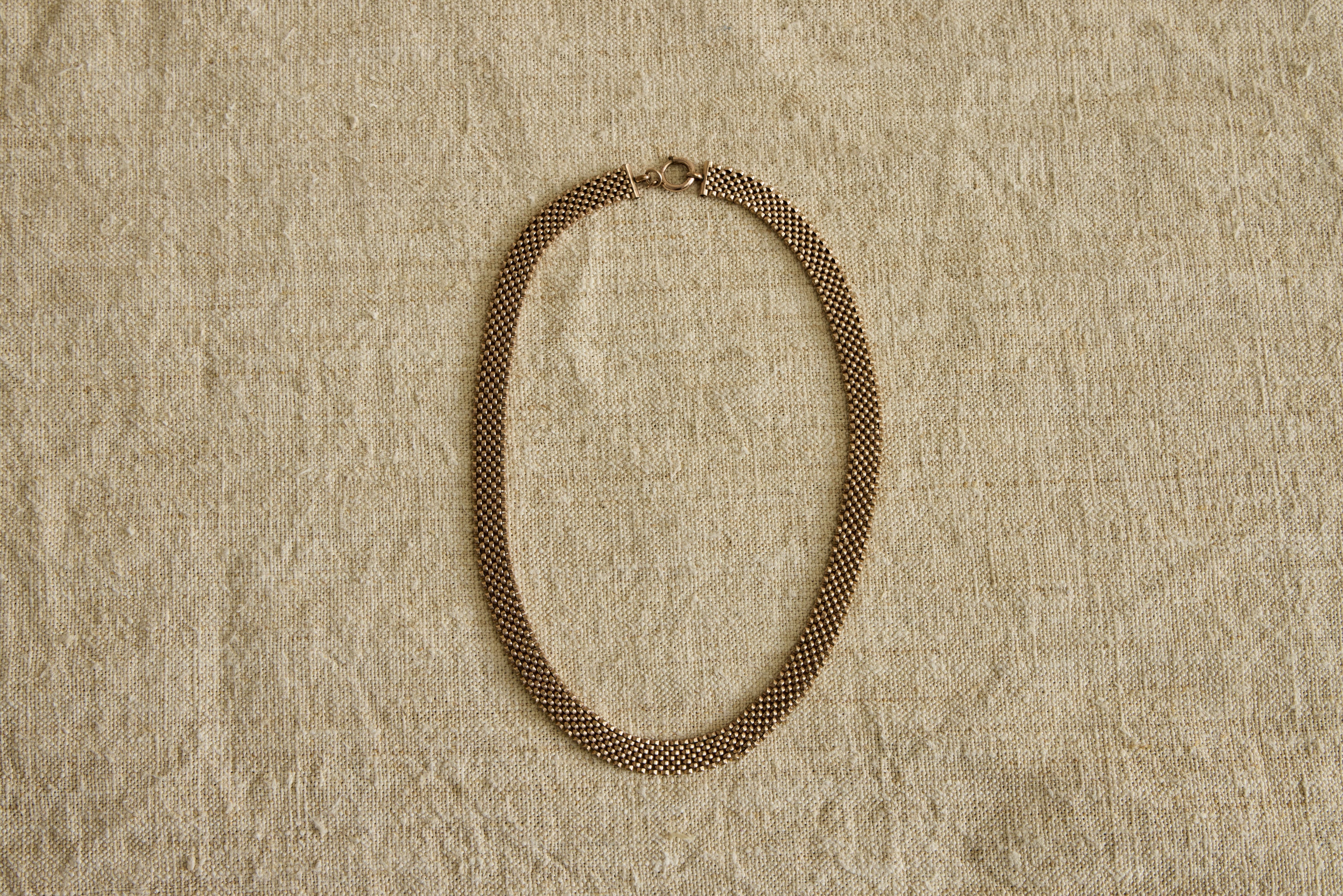 Mesh Link Bookchain Necklace