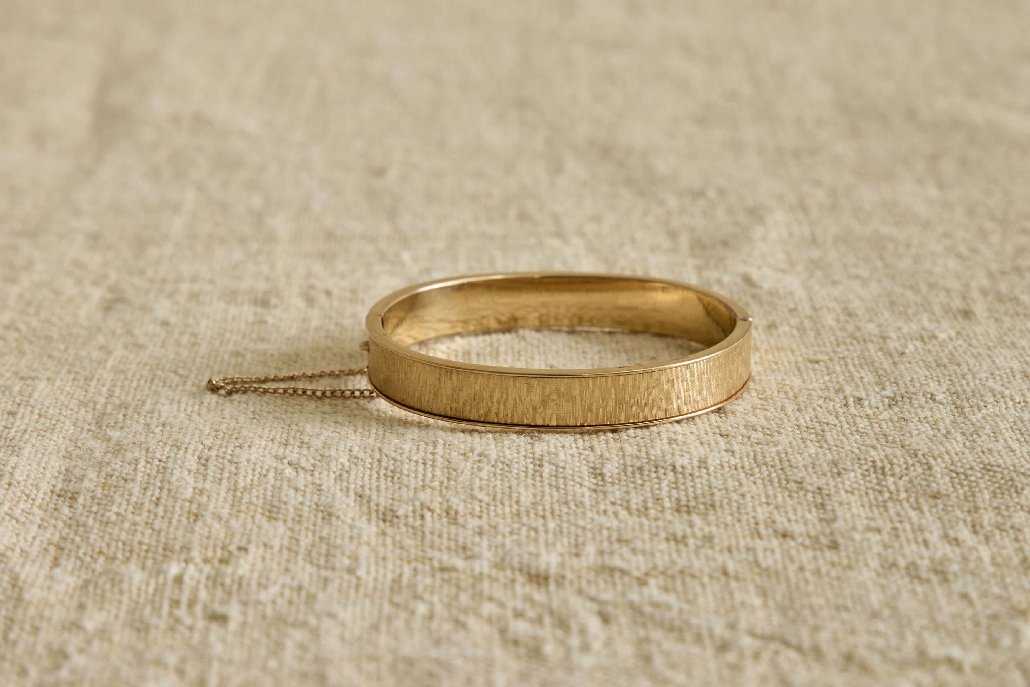 1950s Florentine Finish Hinge Bracelet