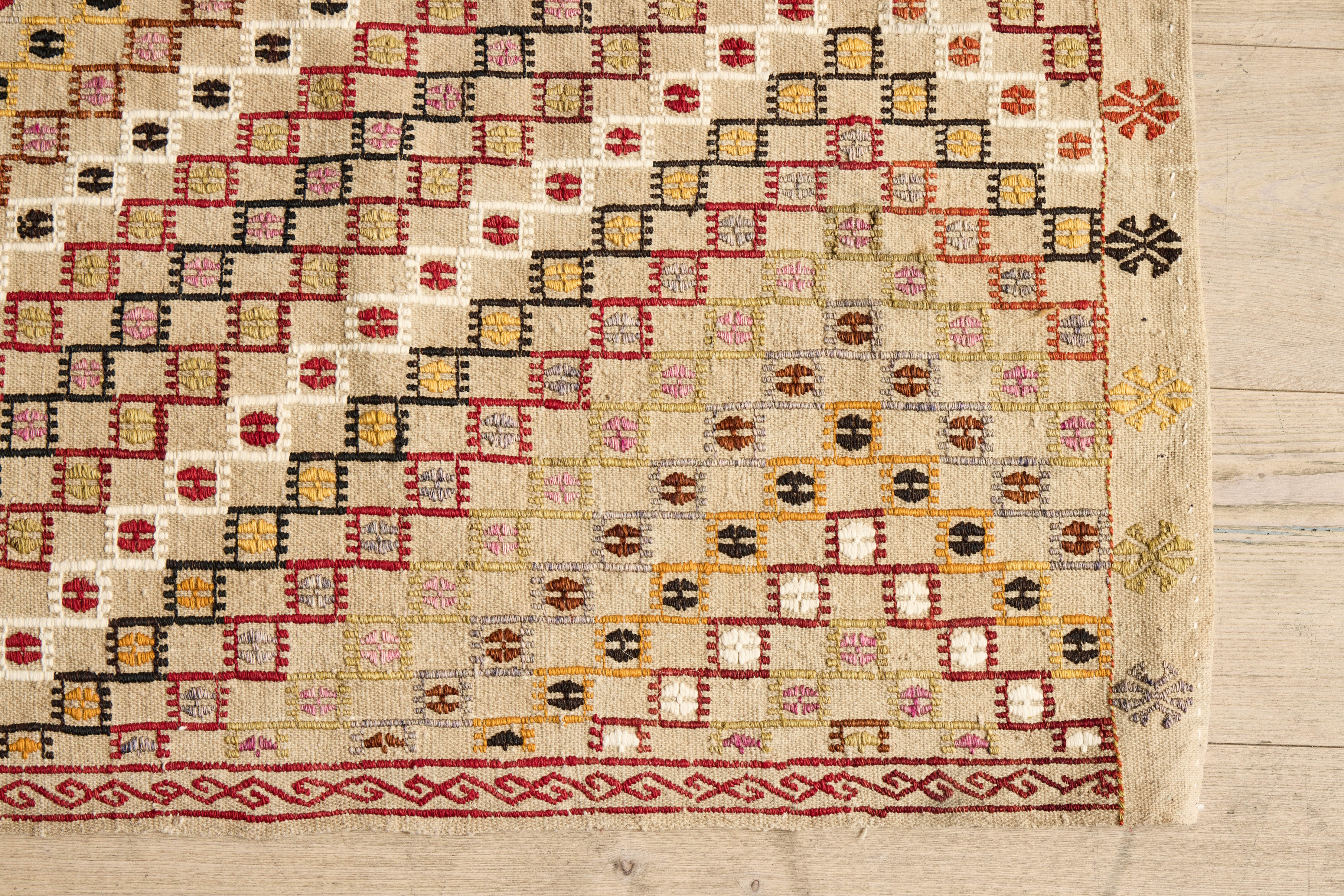 Adana Jijim Rug 6’ X 10’4”