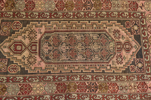 Brown & Blush Tribal Rug 4’8 X 7’