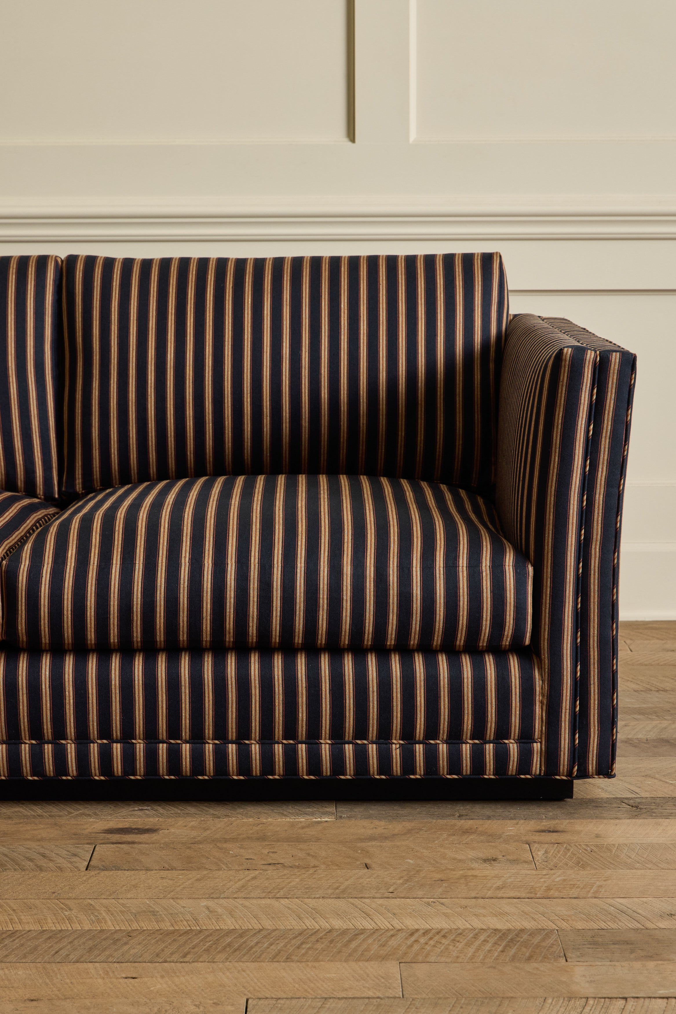 Modern Sofa, 72"