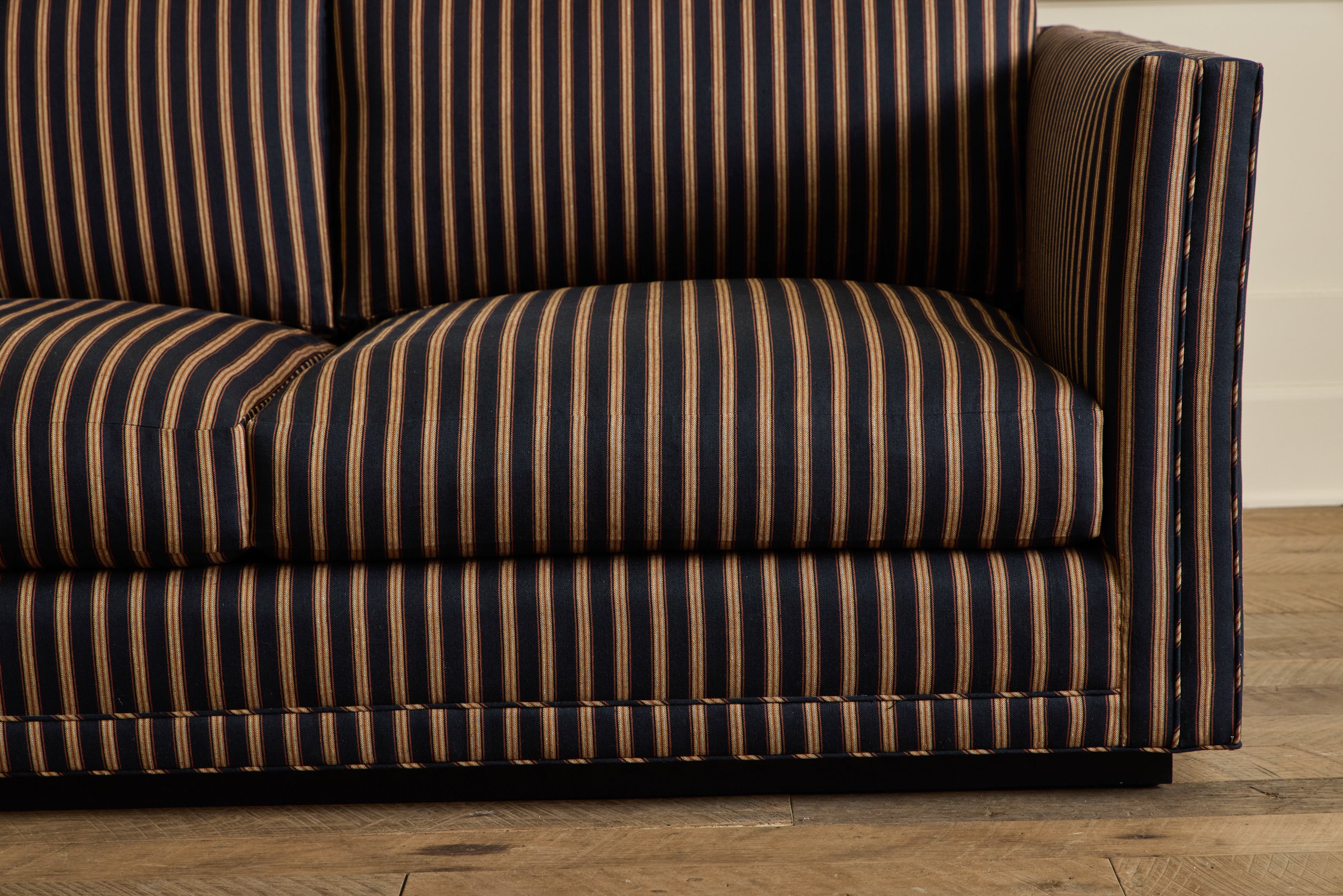 Modern Sofa, 72"