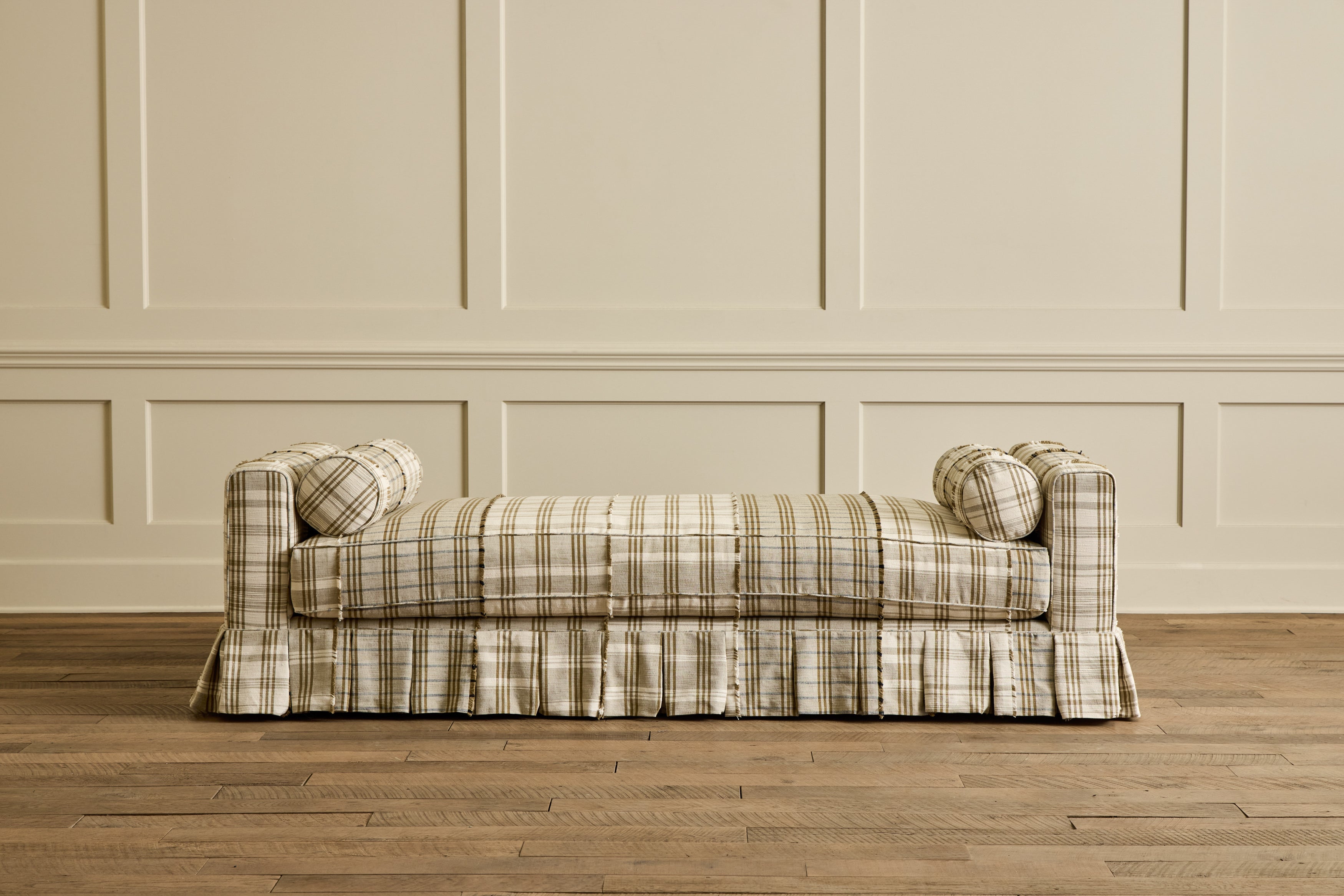 Tuxedo Daybed
