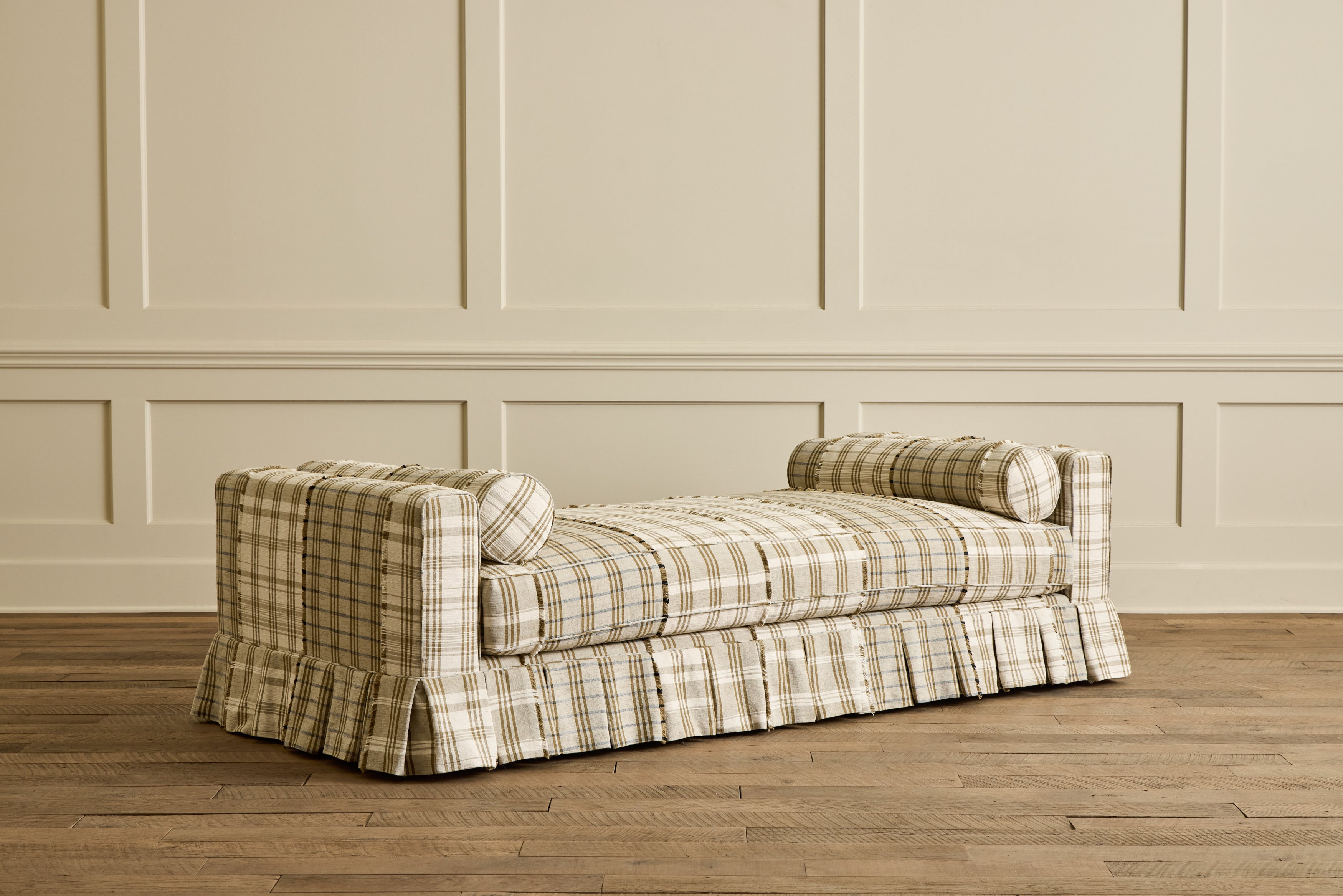 Tuxedo Daybed