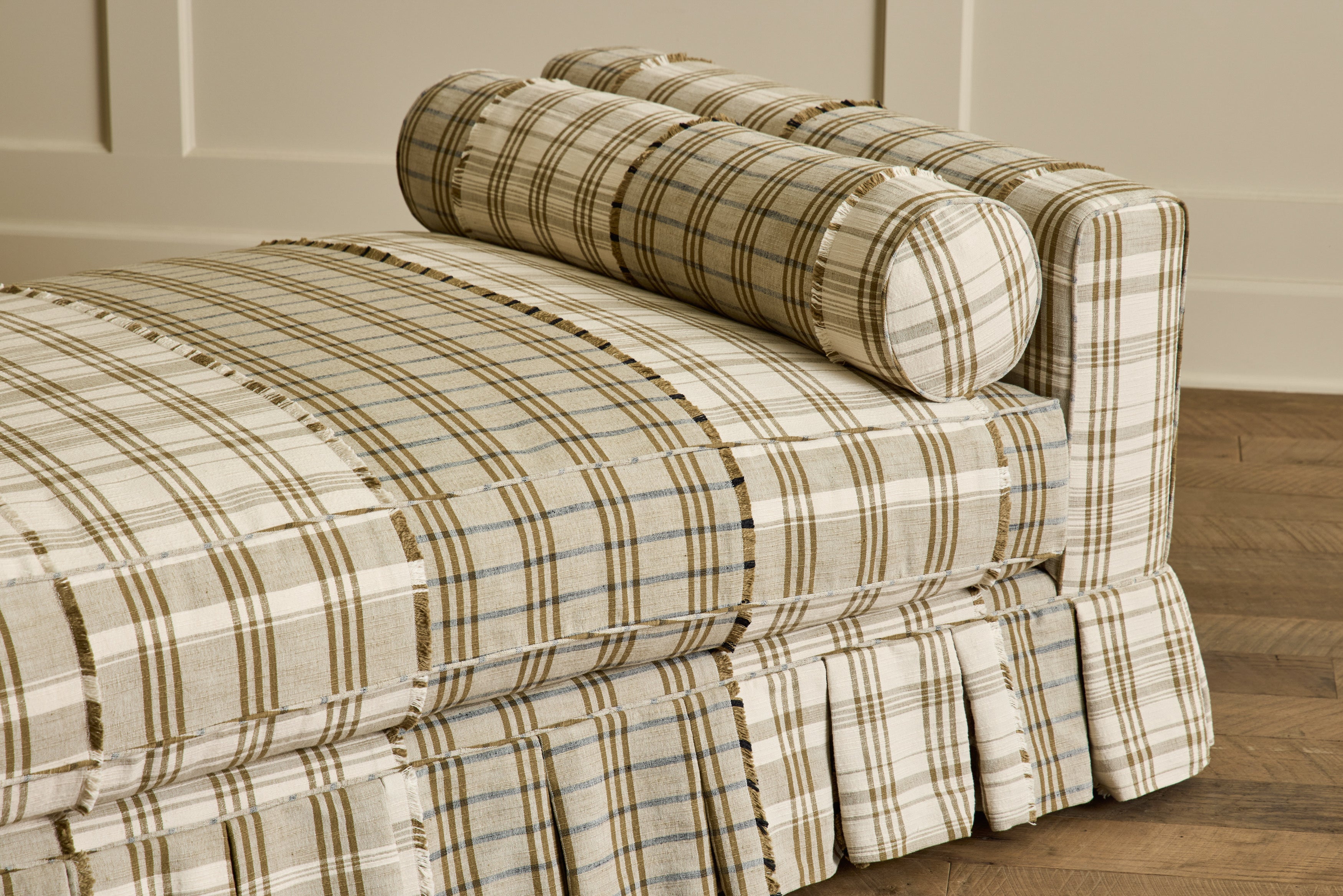 Tuxedo Daybed