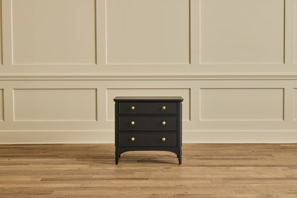 Heirloom Nightstand, 28"
